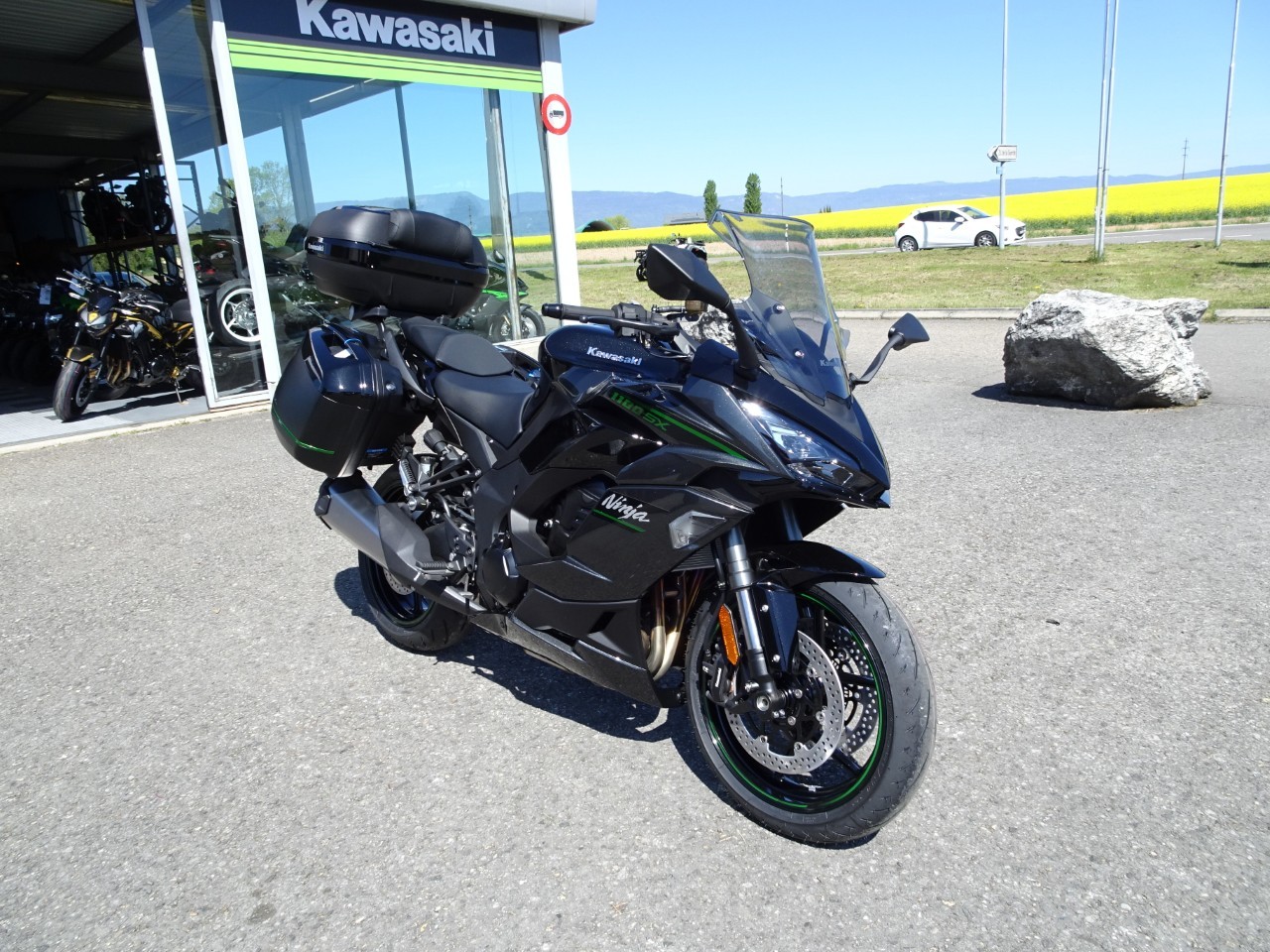 KAWASAKI Ninja 1100 SX Tourer +-showroom-element-1