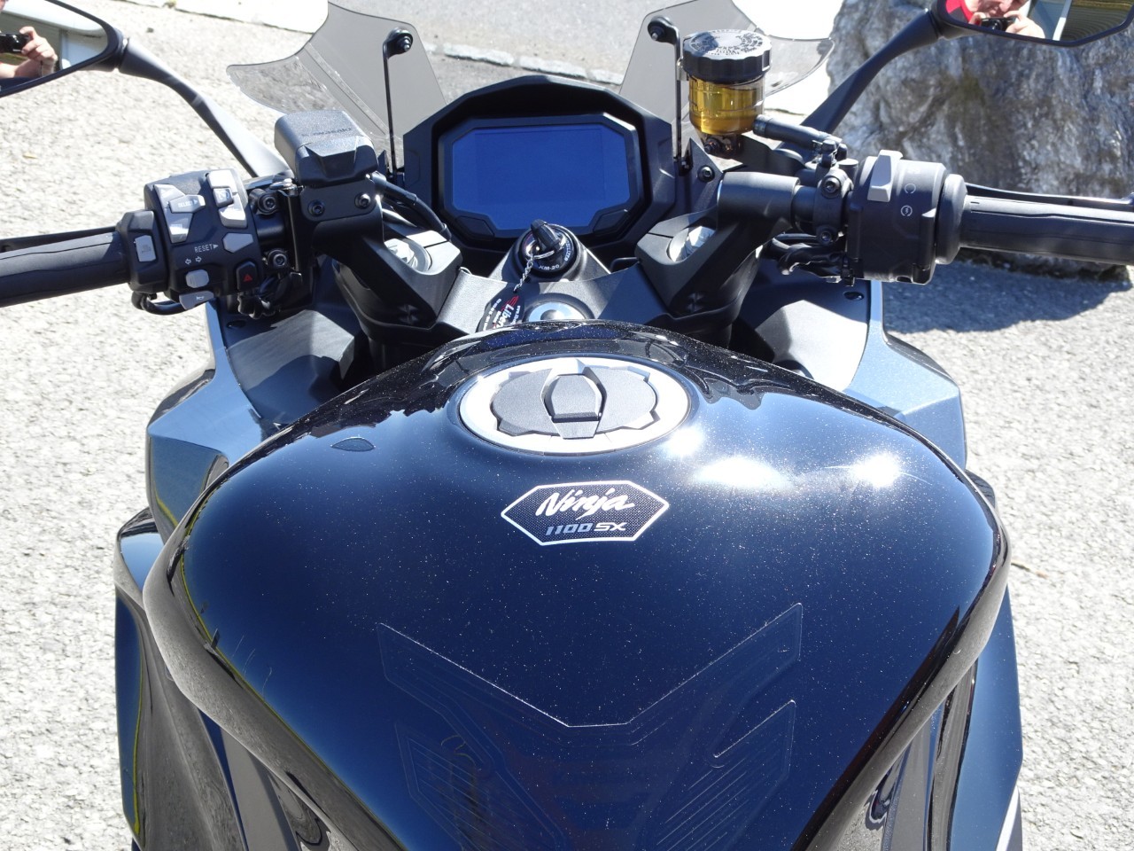 KAWASAKI Ninja 1100 SX Tourer +-image-5
