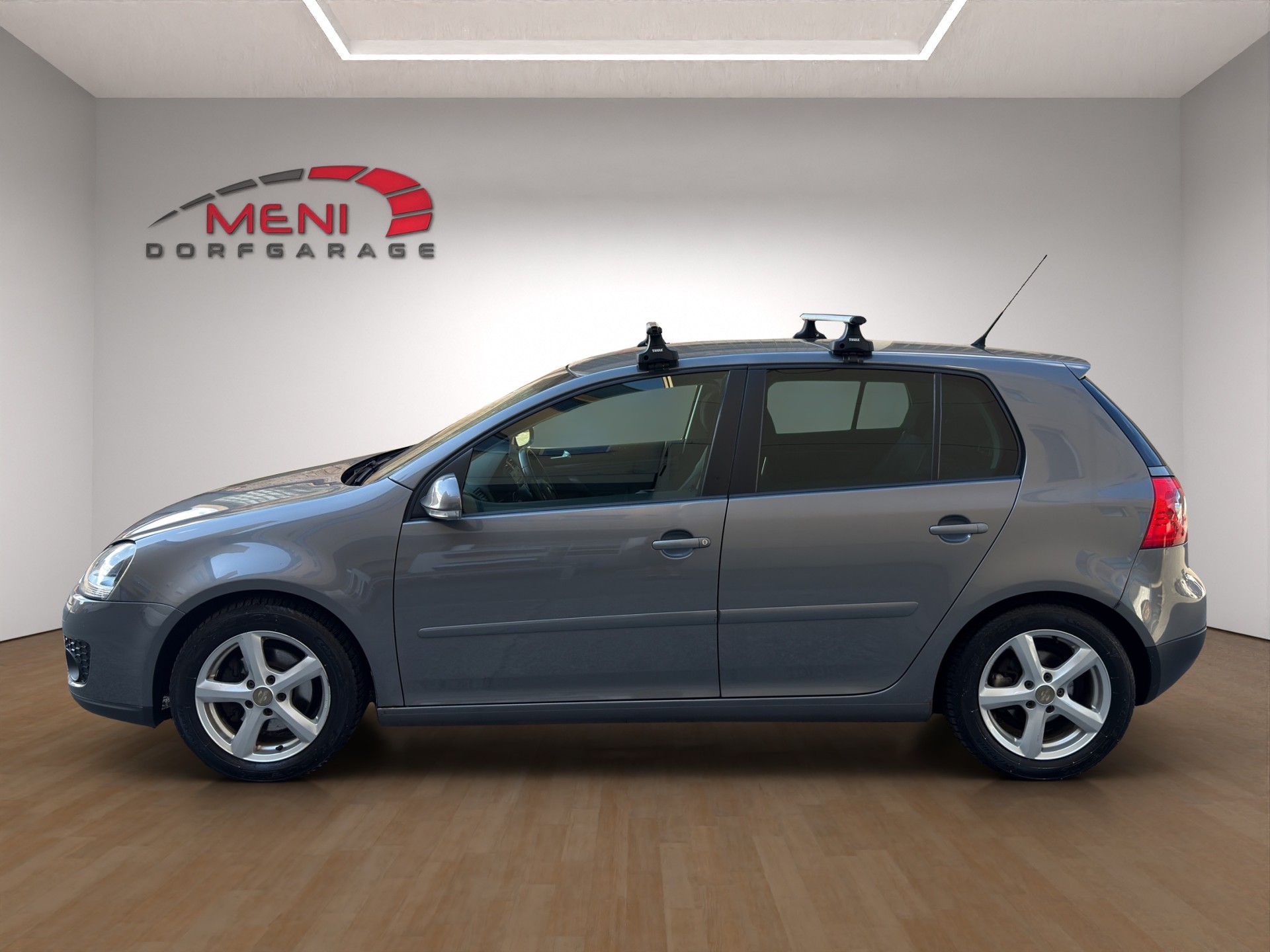 VW Golf 2.0 TDI GT Sport 4Motion-image-3