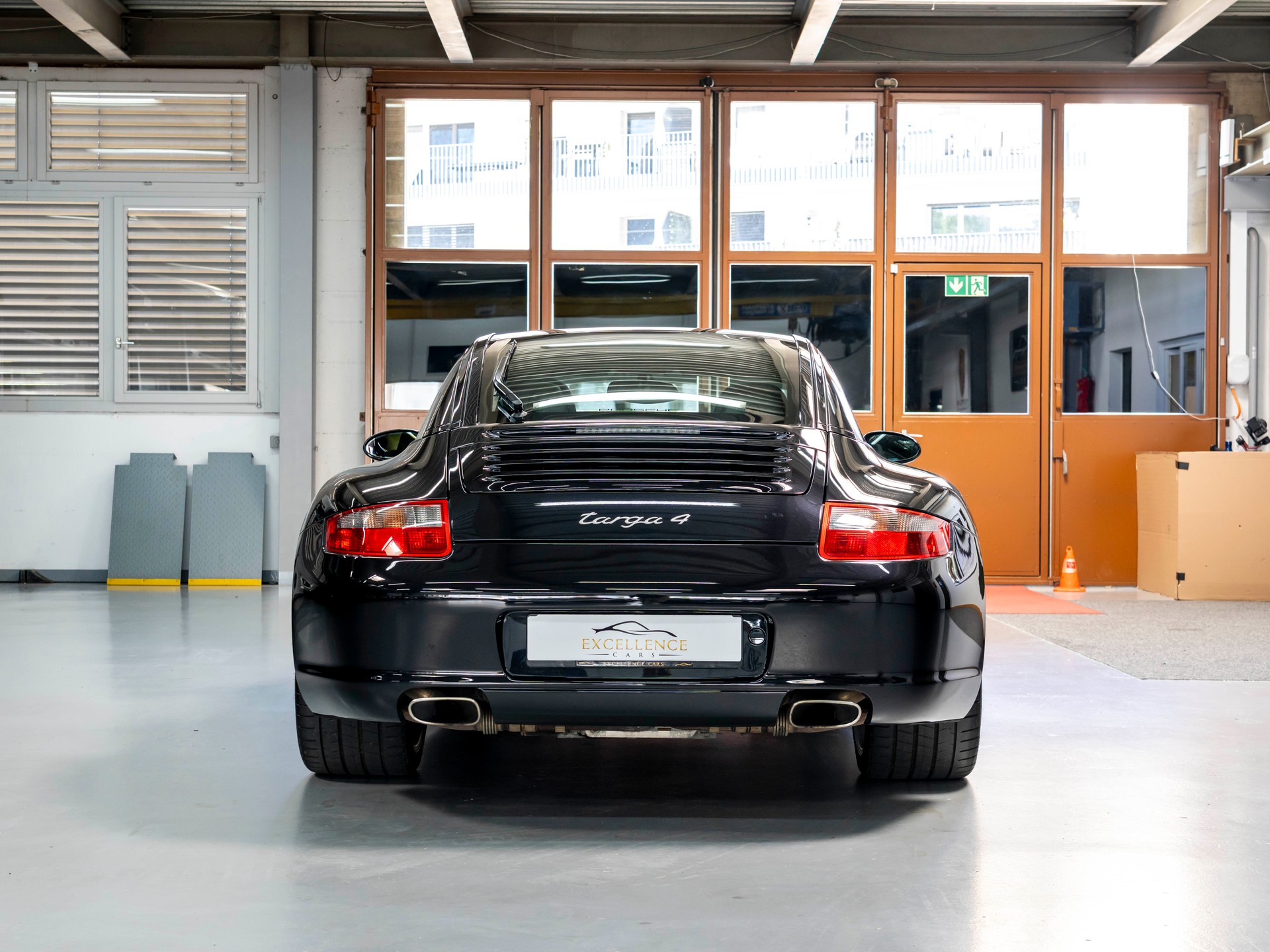 PORSCHE 911 Targa 4-image-6