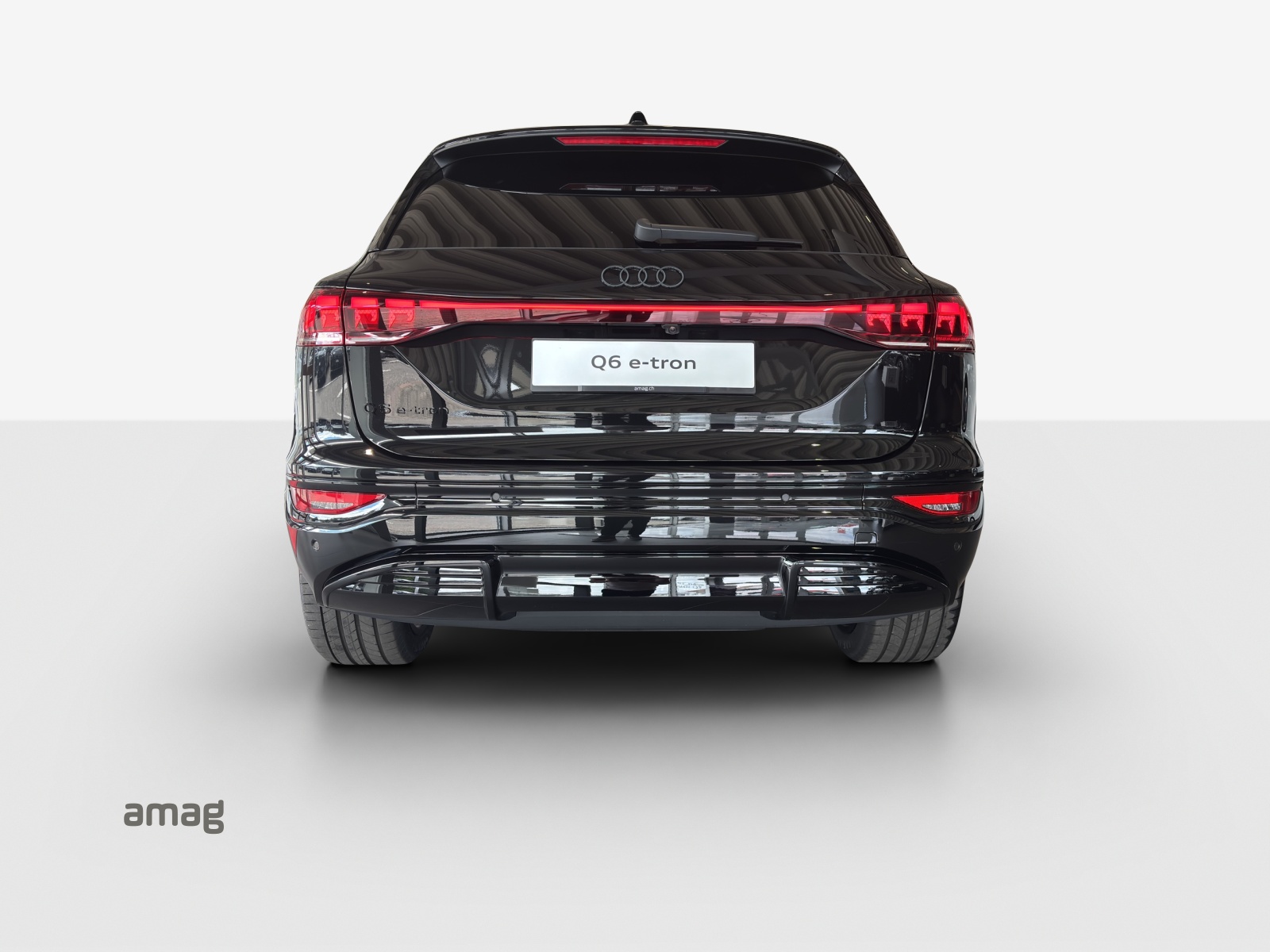 AUDI Q6 e-tron performance-image-3