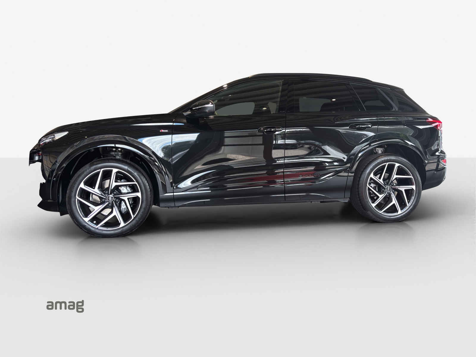 AUDI Q6 e-tron performance-image-1