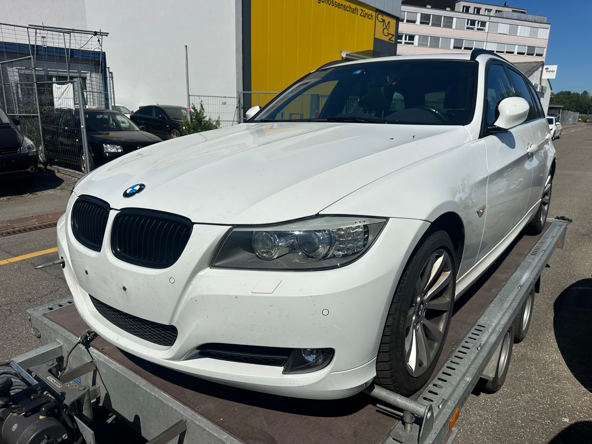 BMW 330d Xdrive M-Paket-image-0