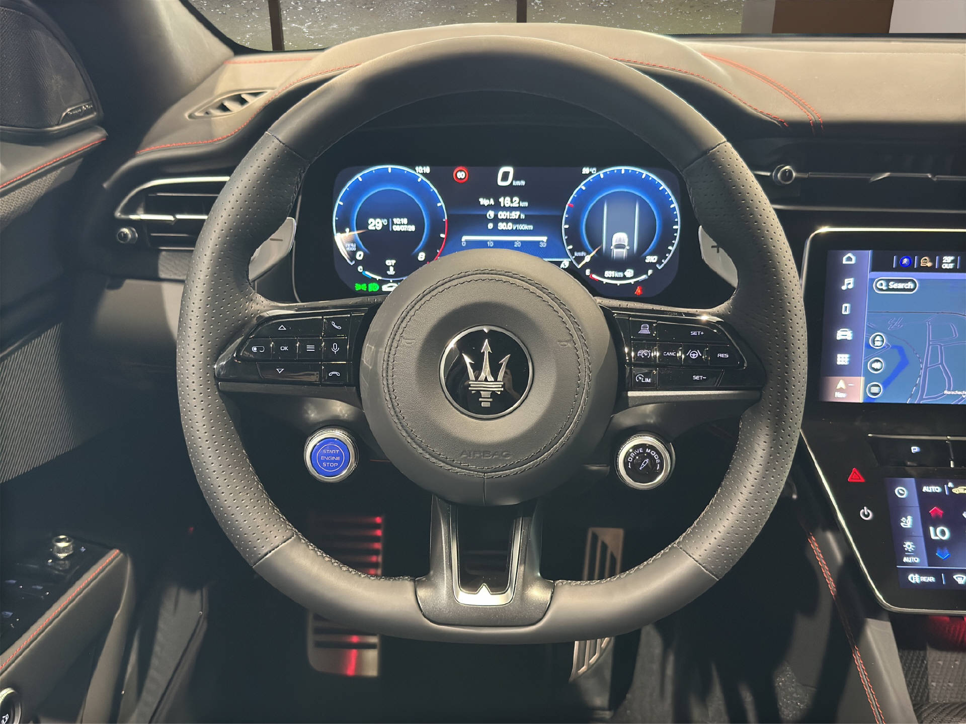 MASERATI Grecale 3.0 V6 Trofeo-image-9