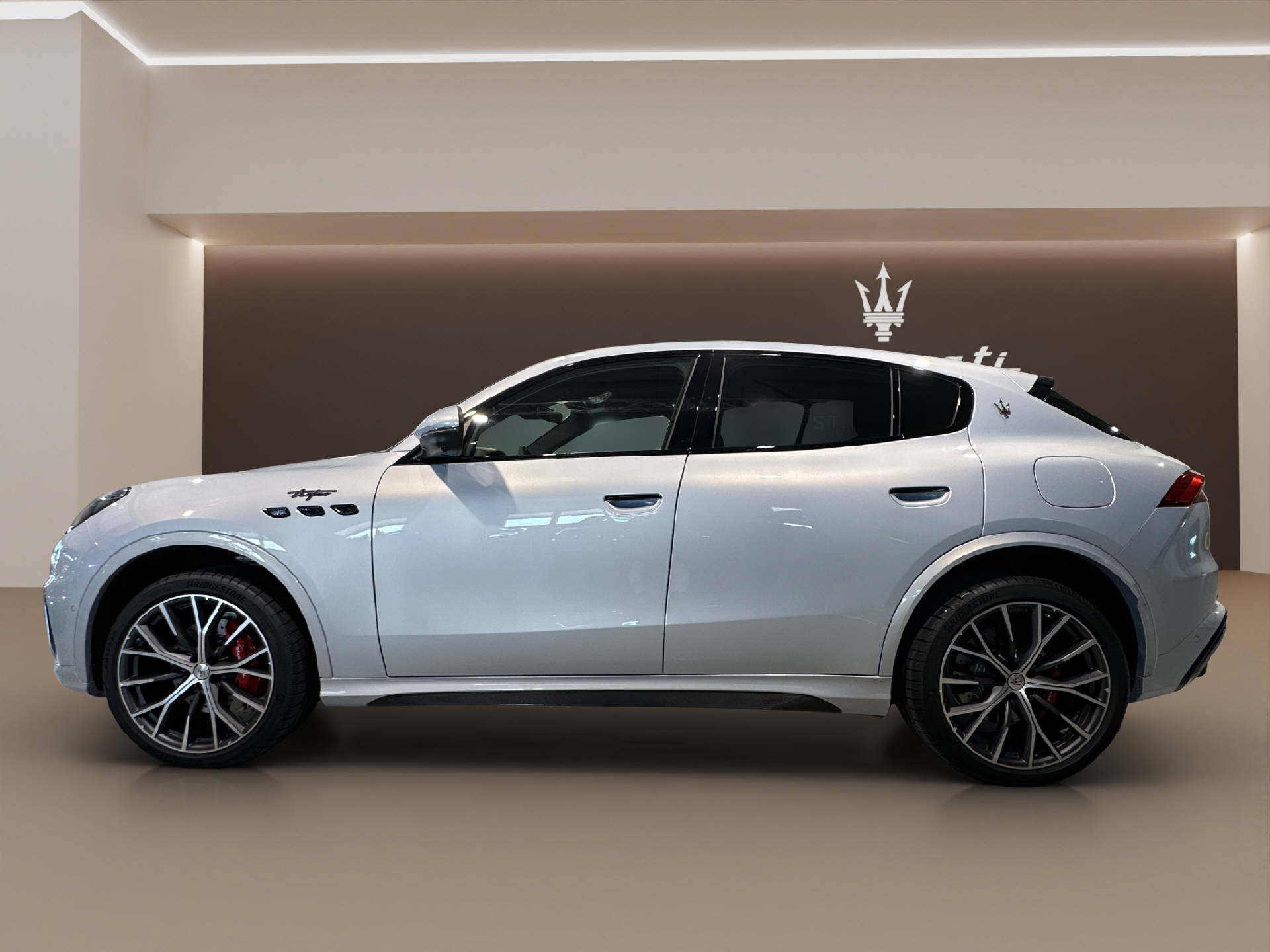 MASERATI Grecale 3.0 V6 Trofeo-image-7