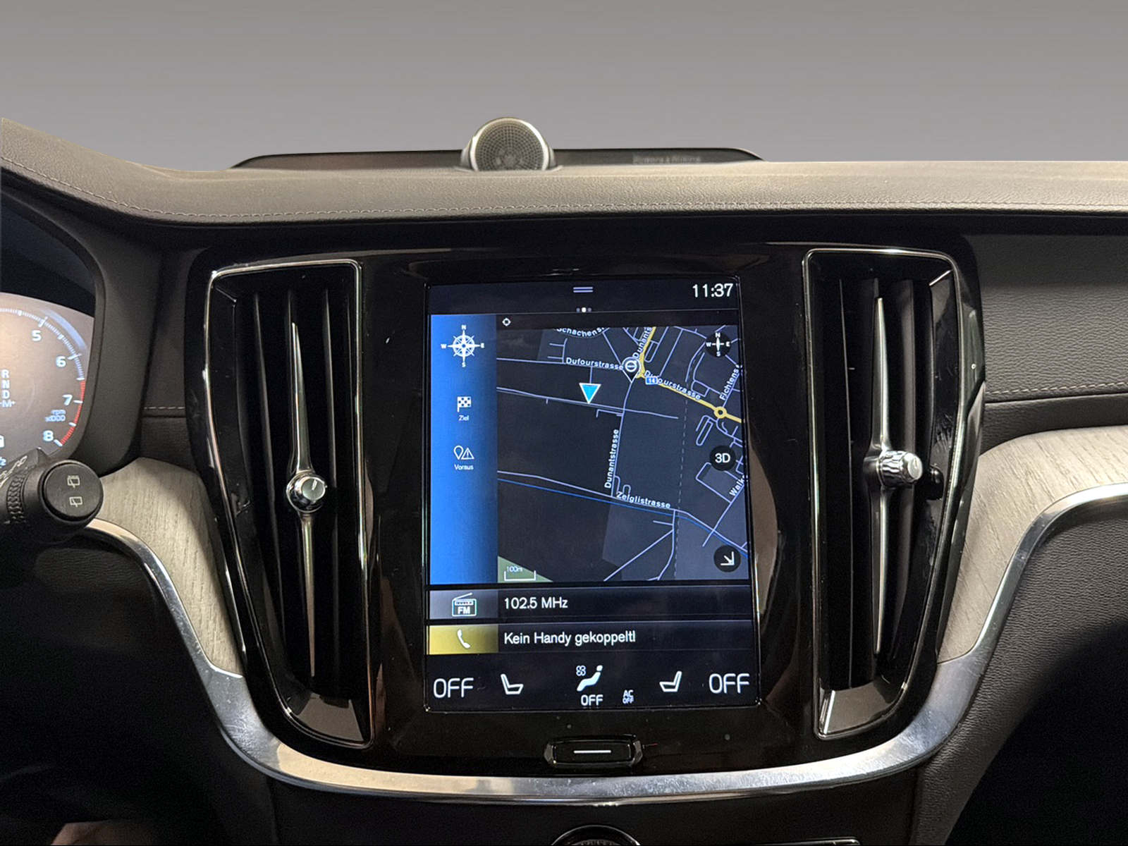 VOLVO V60 2.0 B5 Inscription AWD-image-10
