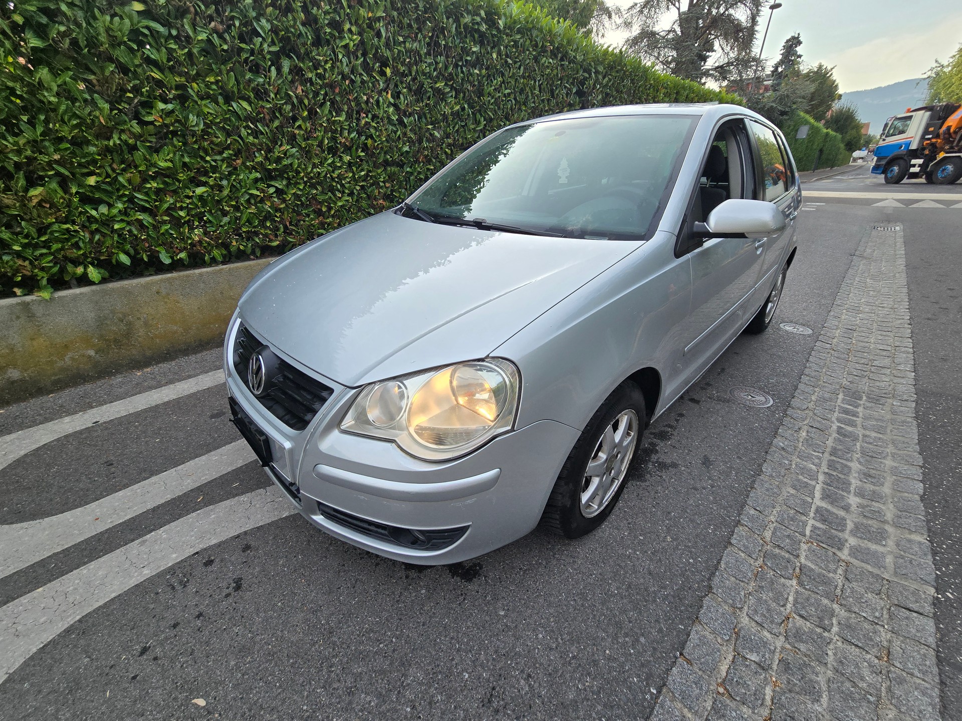 VW Polo 1.6 16V Comfortline-image-2