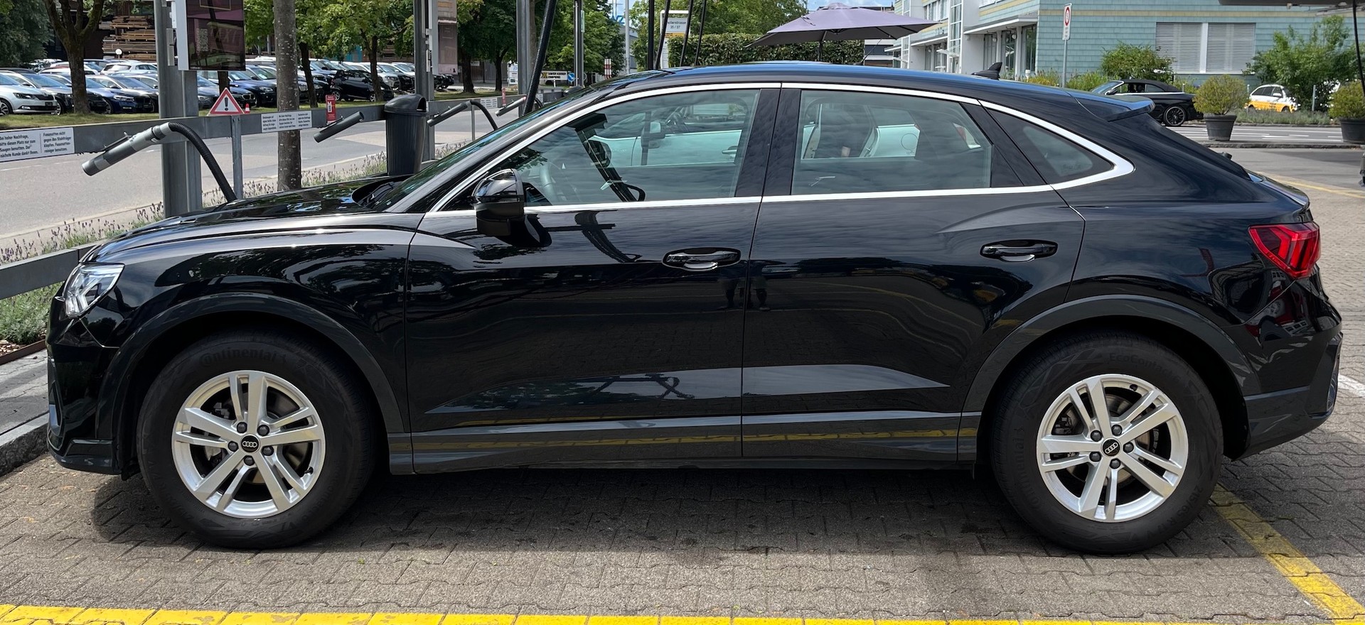 AUDI Sportback 35 TFSI-image-3