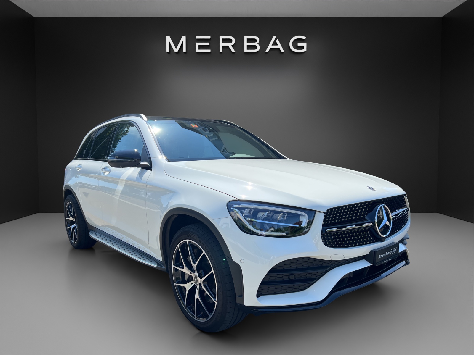 MERCEDES-BENZ GLC 200 AMG Line 4Matic 9G-Tronic-image-0