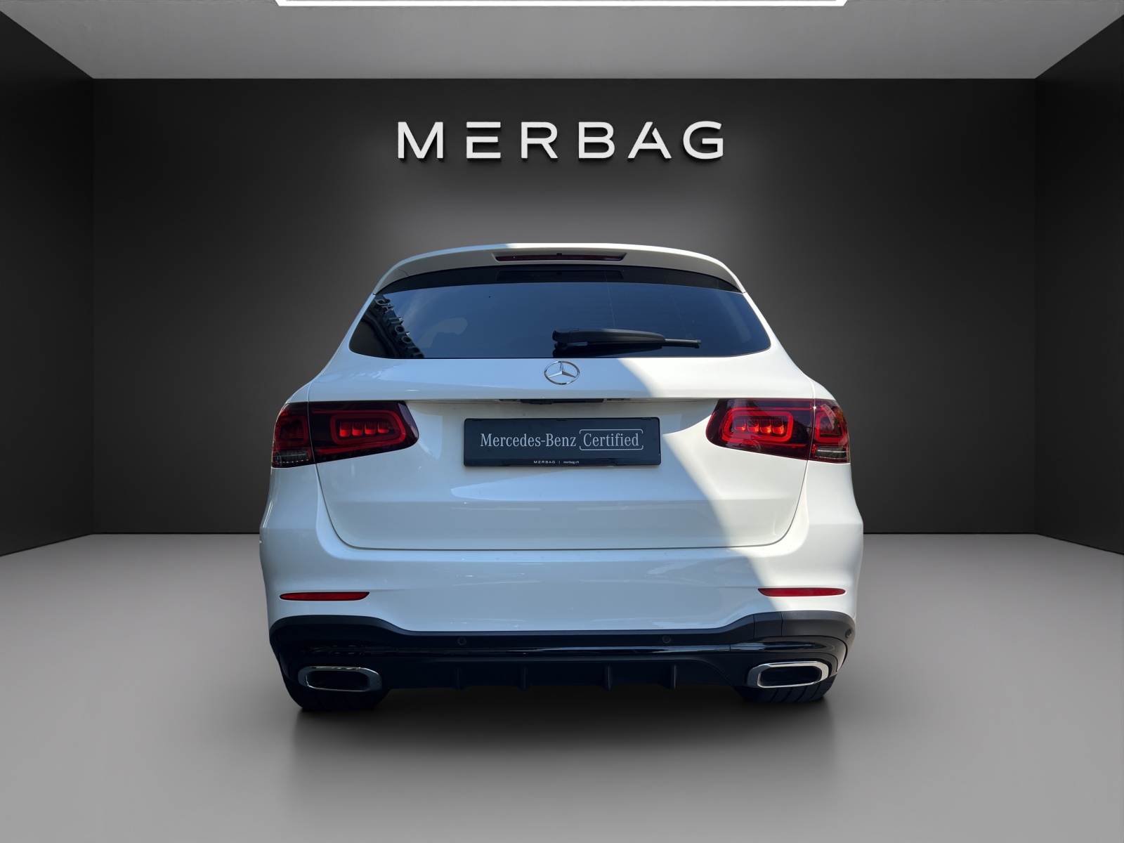 MERCEDES-BENZ GLC 200 AMG Line 4Matic 9G-Tronic-image-5