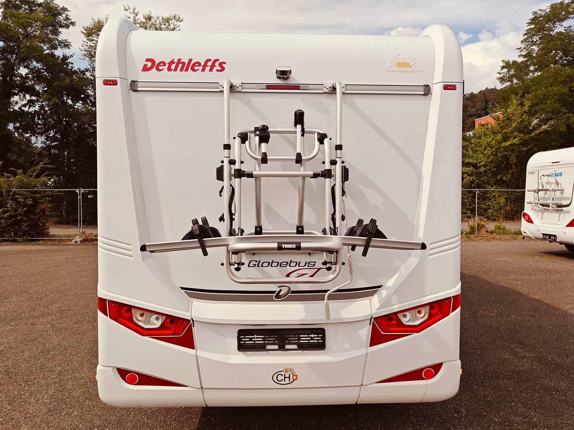 DETHLEFFS Globebus T006 GT -- Automat -- Längsbett -- Solar -- SAT -- Veloträger-image-8