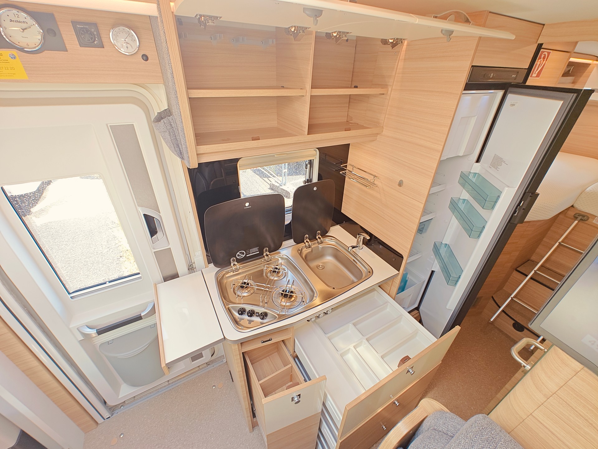 DETHLEFFS Globebus T006 GT -- Automat -- Längsbett -- Solar -- SAT -- Veloträger-image-26