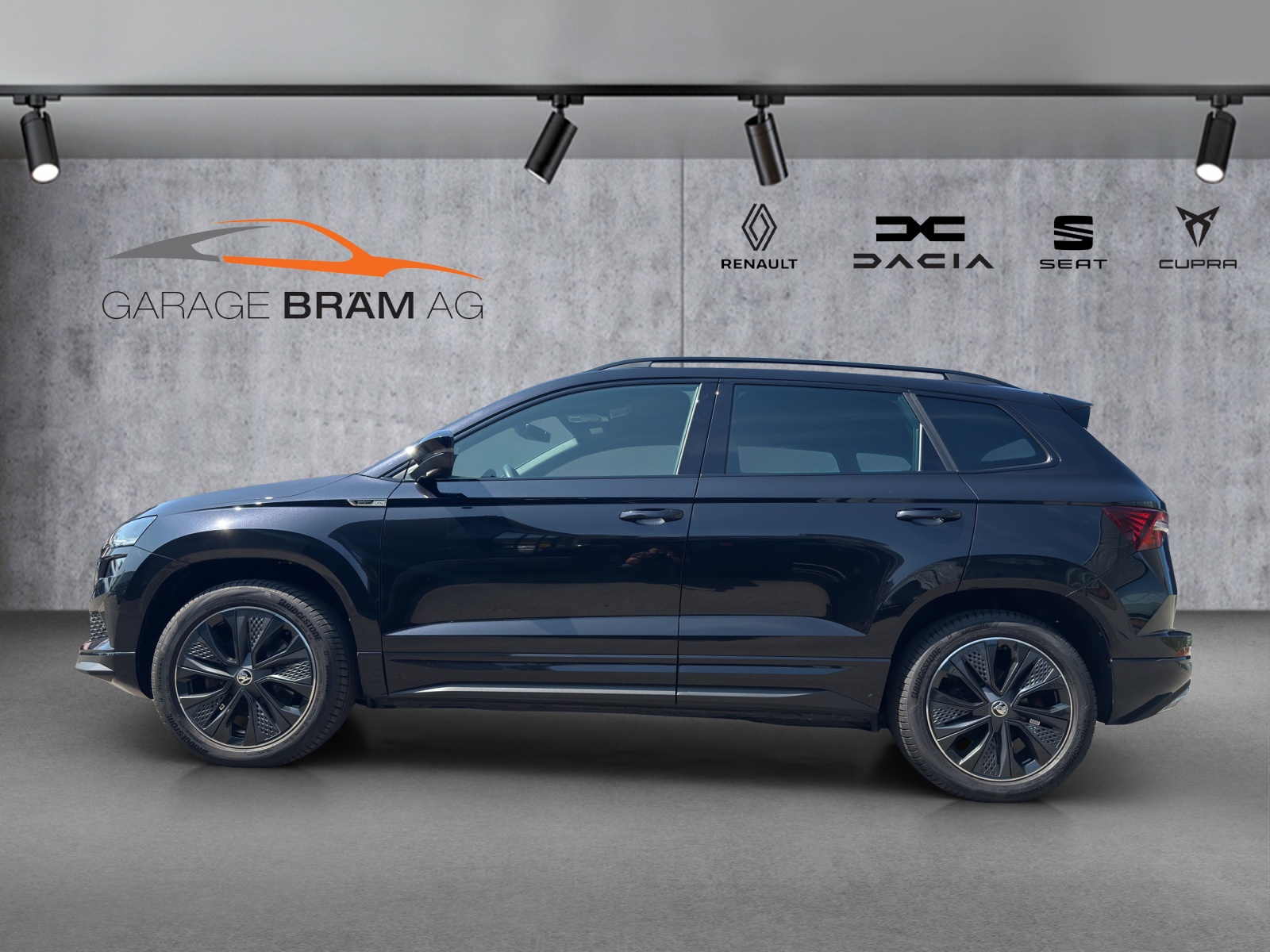 SKODA Karoq 2.0 TDI CR Sport Line 4x4 DSG-image-2