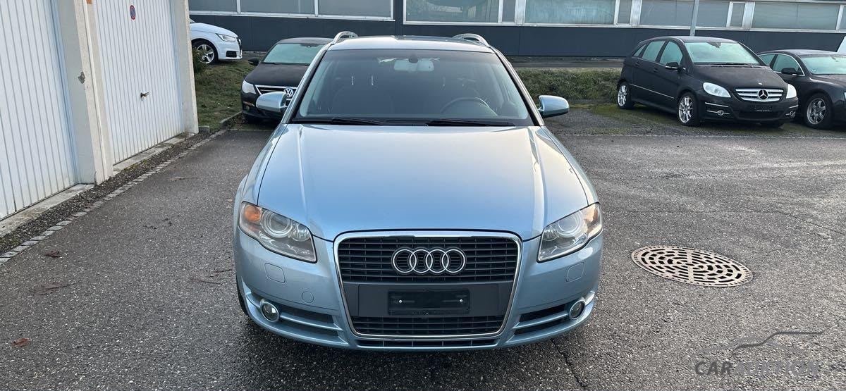 AUDI A4 Avant 1.8 Turbo-showroom-element-1