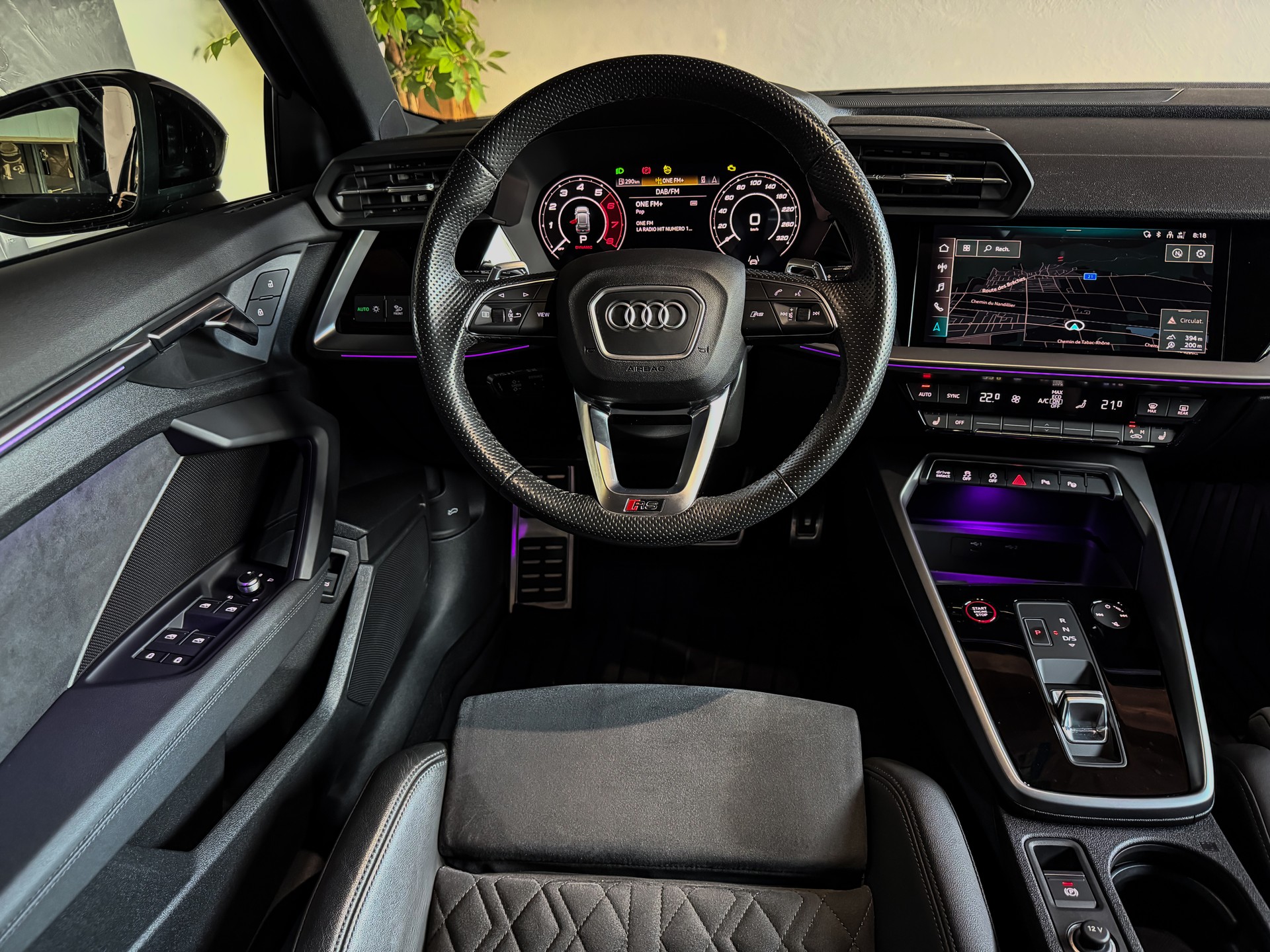 AUDI RS3 Sportback 2.5 TSI quattro S-tronic-image-8