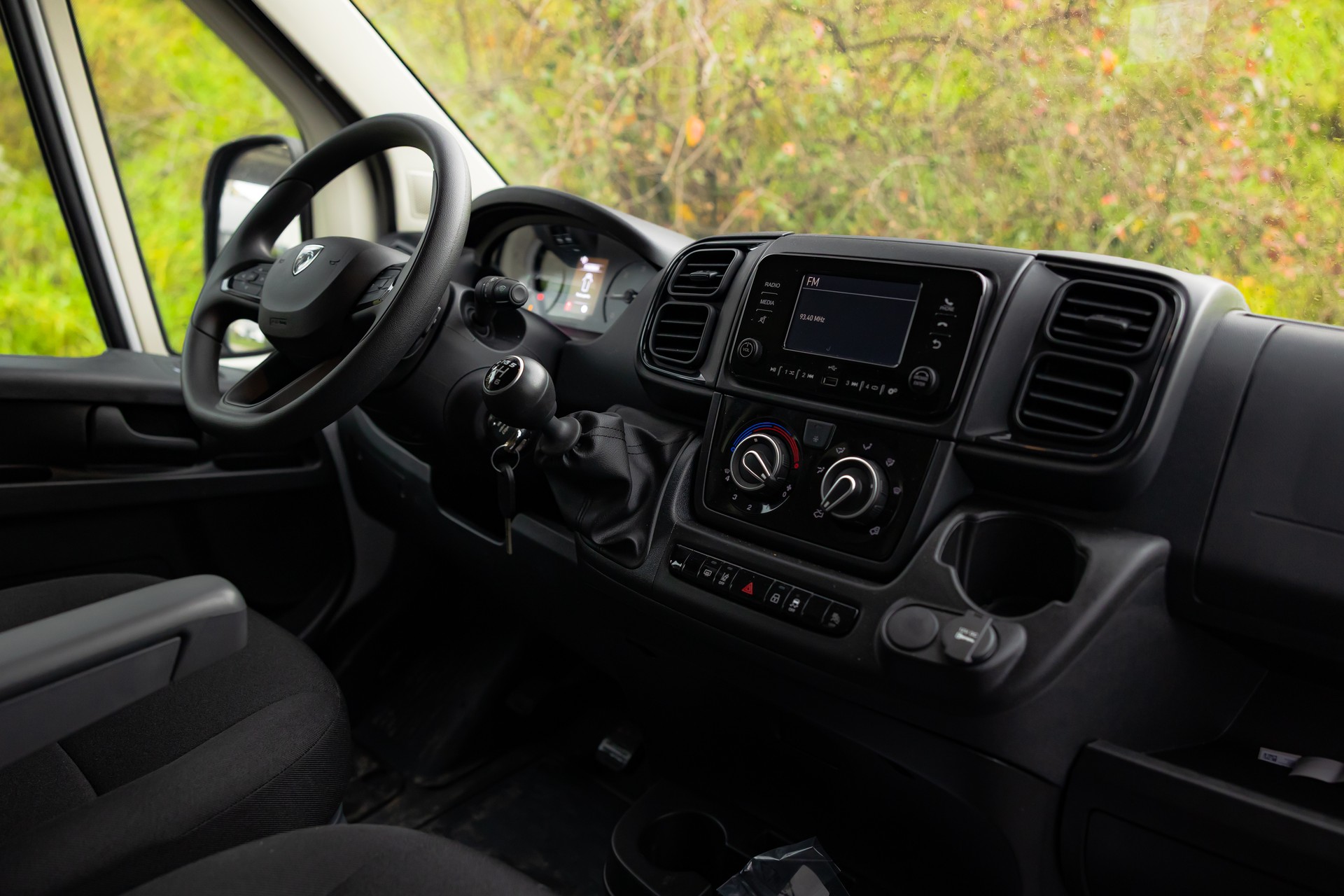 PEUGEOT Boxer 2.2 HDI 335 L3H2-image-8