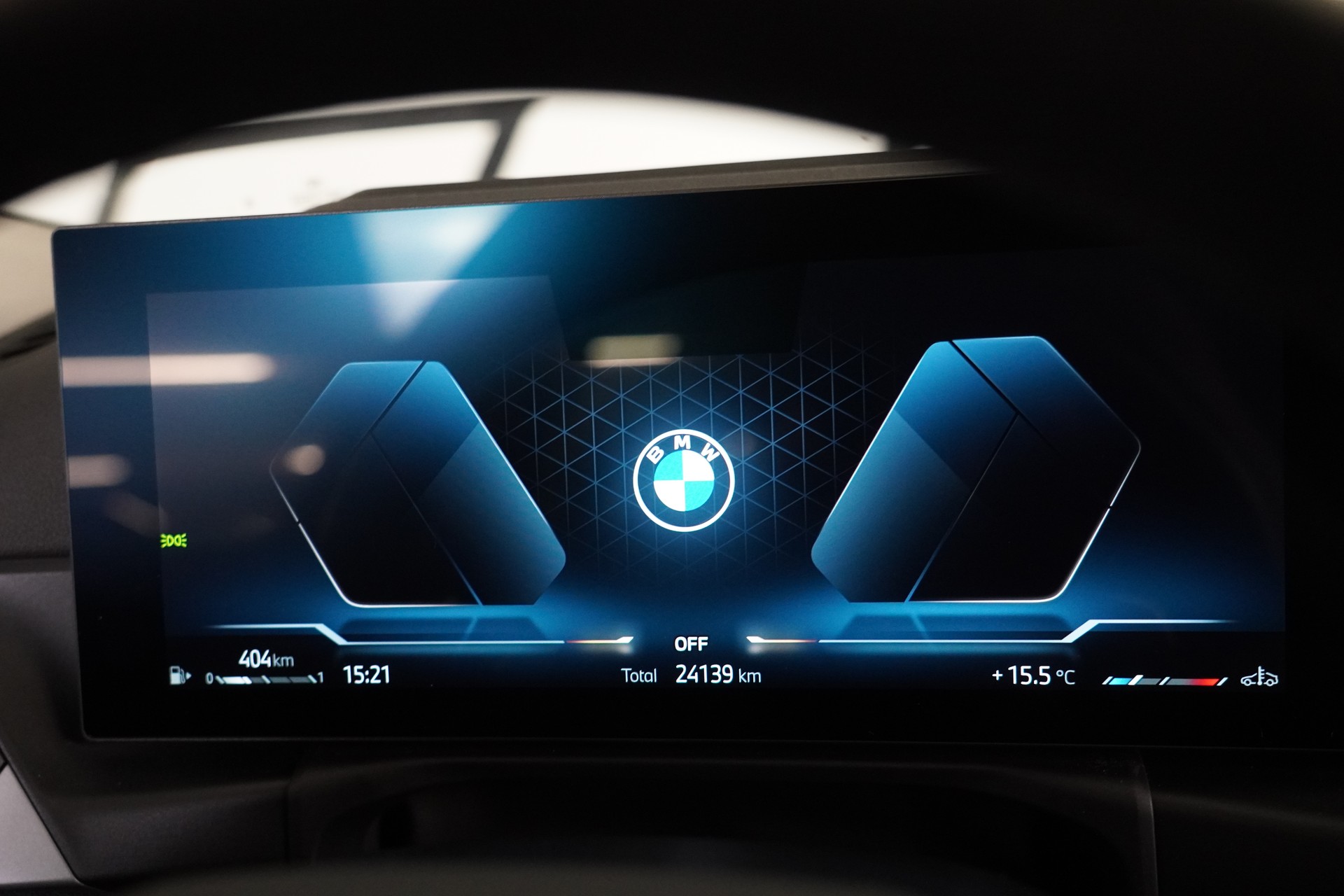 BMW 320d xDrive 48V Touring Steptronic-image-21