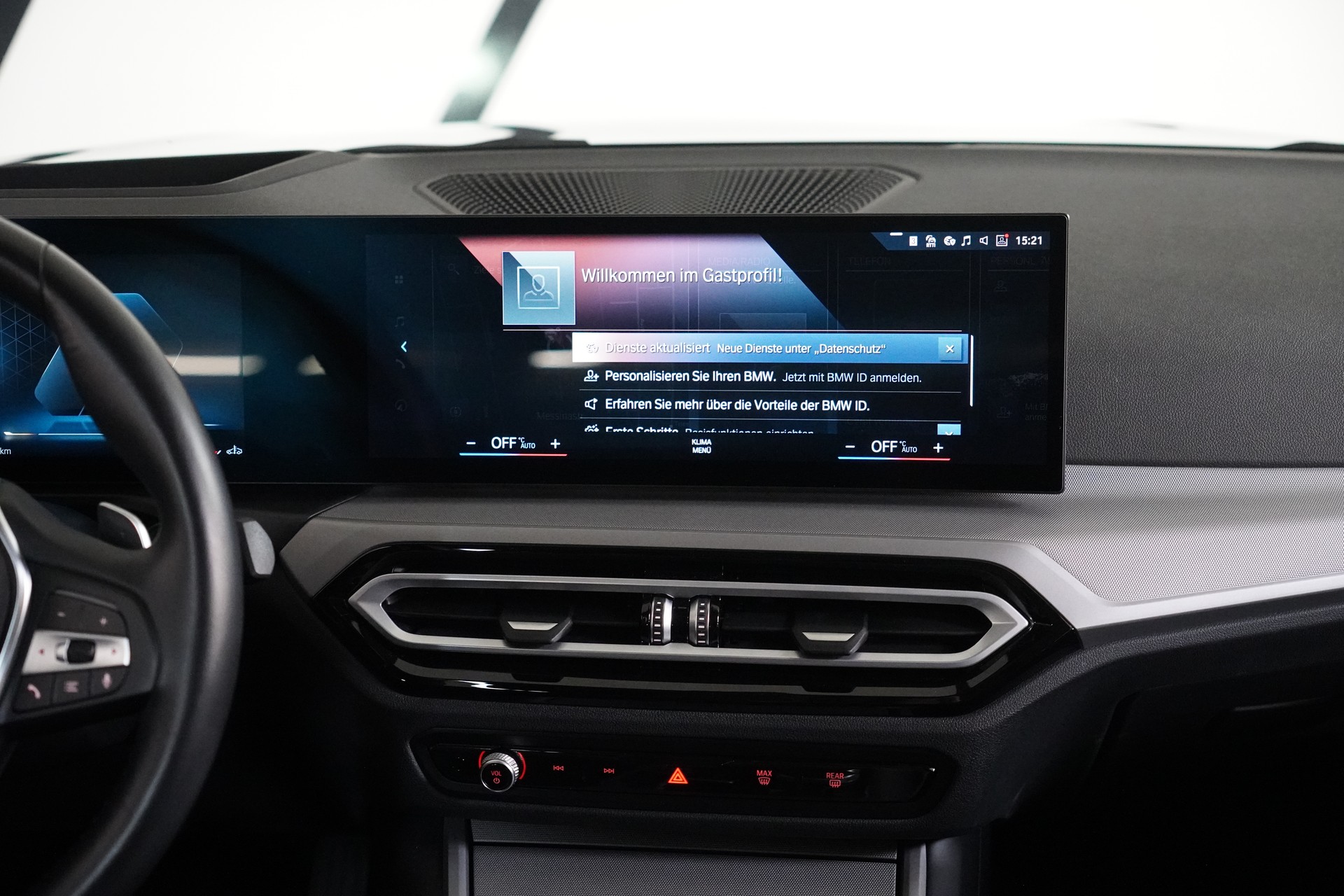 BMW 320d xDrive 48V Touring Steptronic-image-18