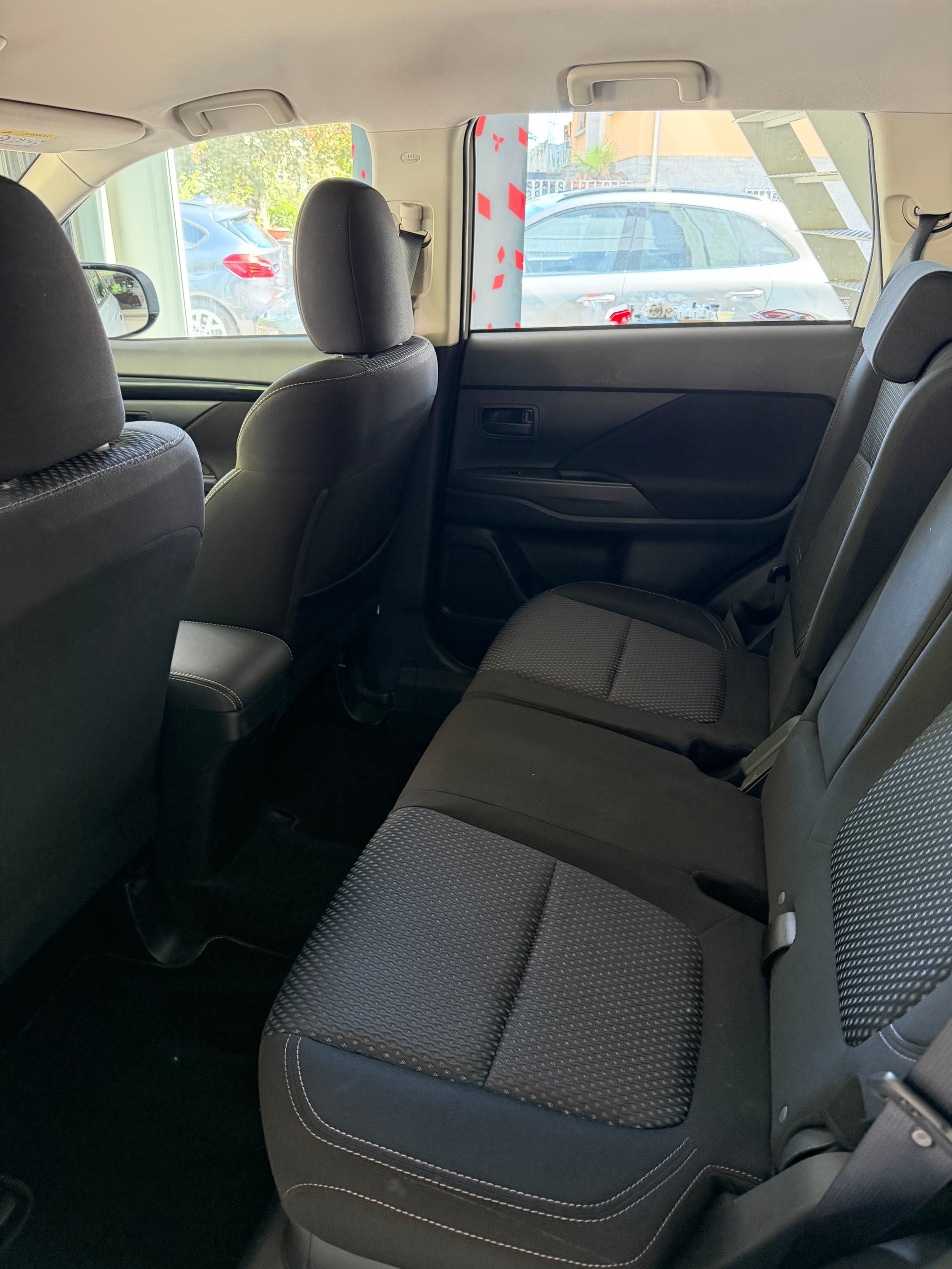 MITSUBISHI Outlander 2.0 Pure 2WD-image-11
