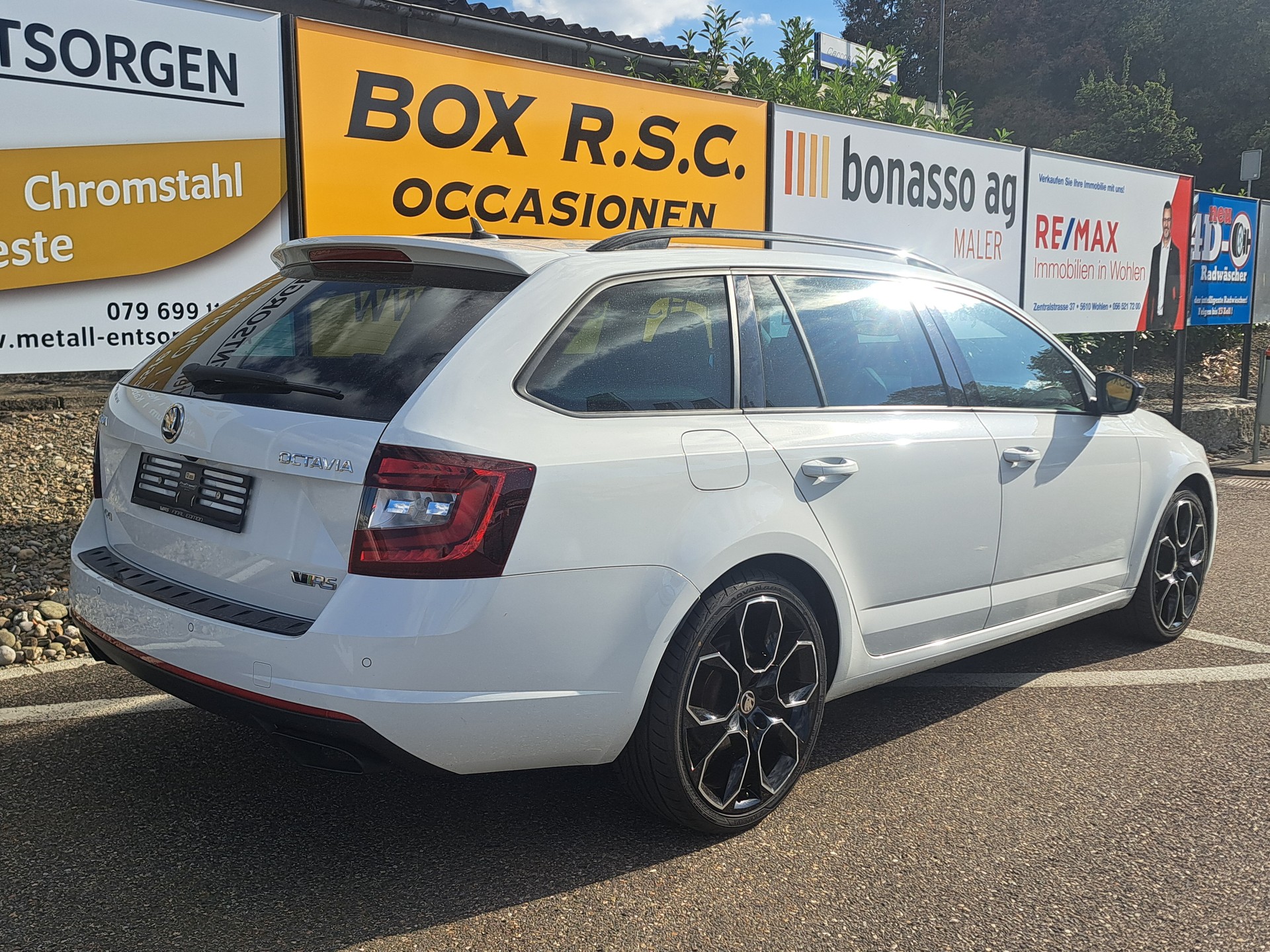 SKODA Octavia Combi 2.0 TDI RS Final Edition 4x4 DSG-image-1