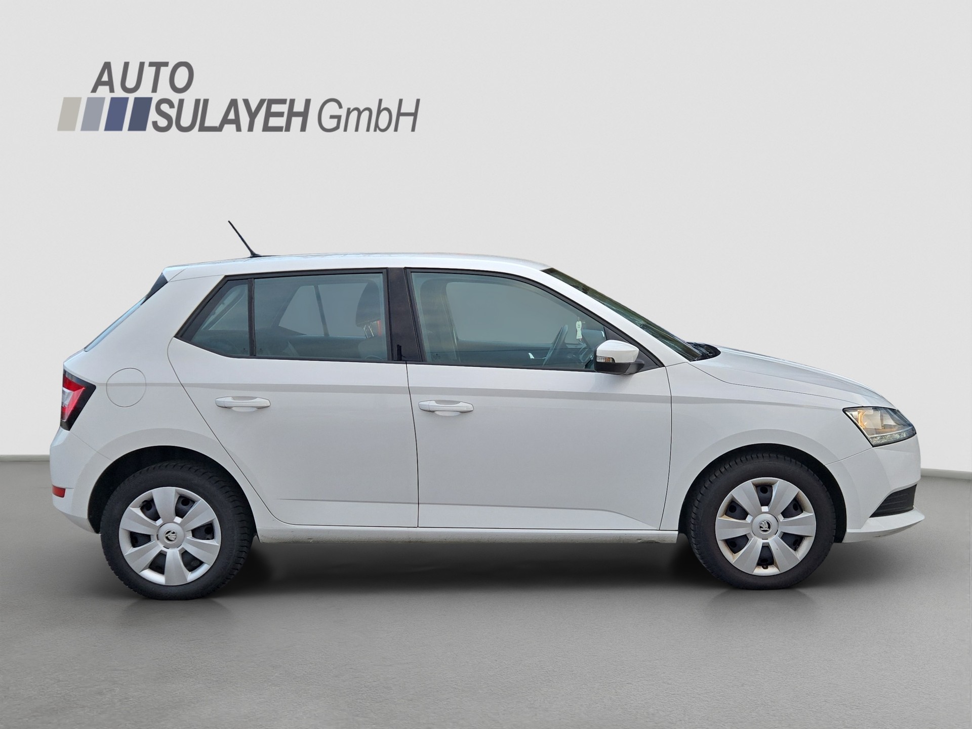 SKODA Fabia 1.0 MPI Drive-image-1