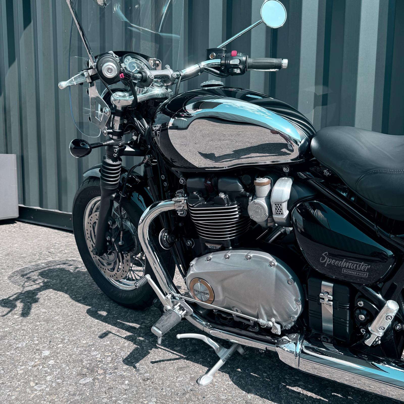 TRIUMPH Bonneville 1200 Speedmaster ABS-showroom-element-3