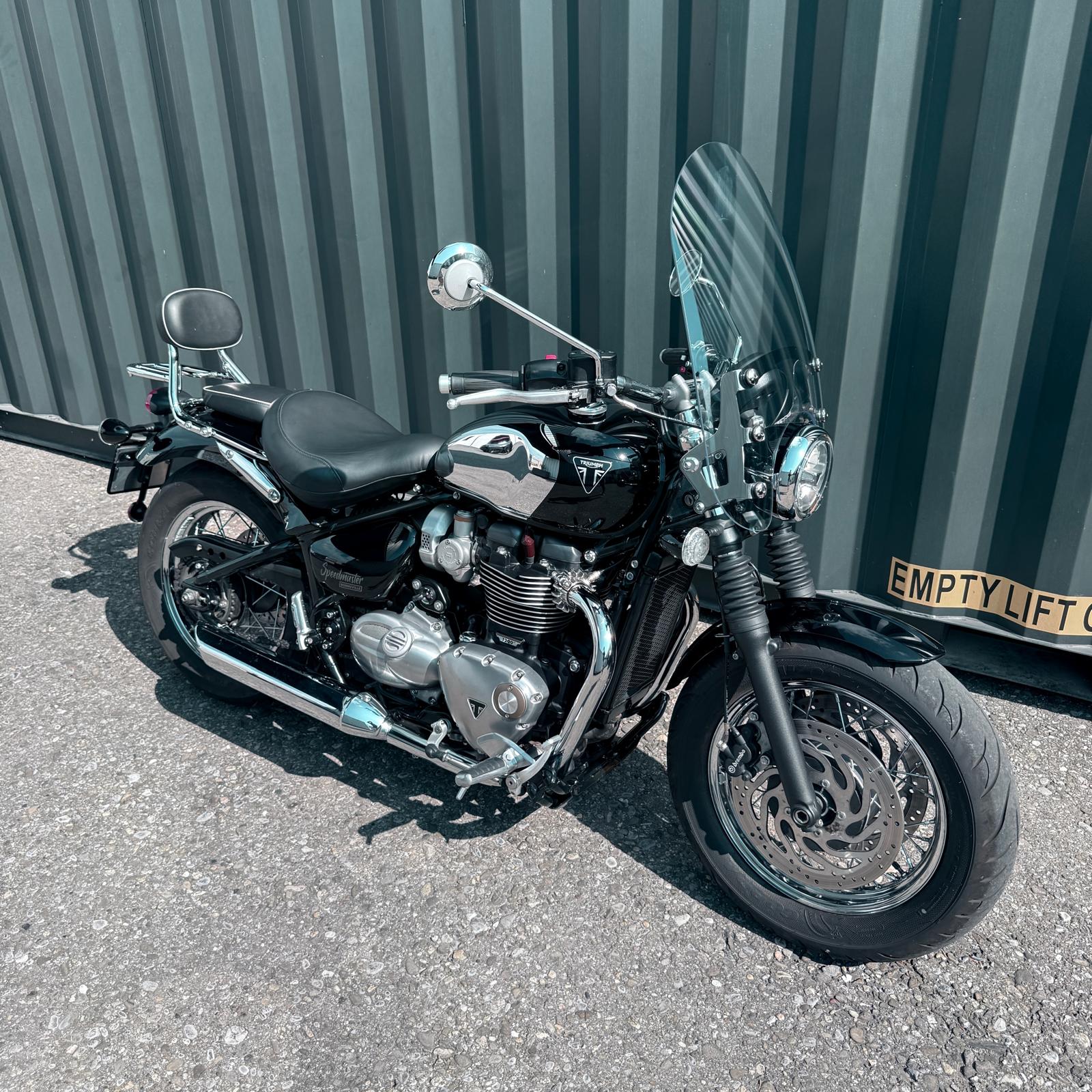 TRIUMPH Bonneville 1200 Speedmaster ABS-showroom-element-2