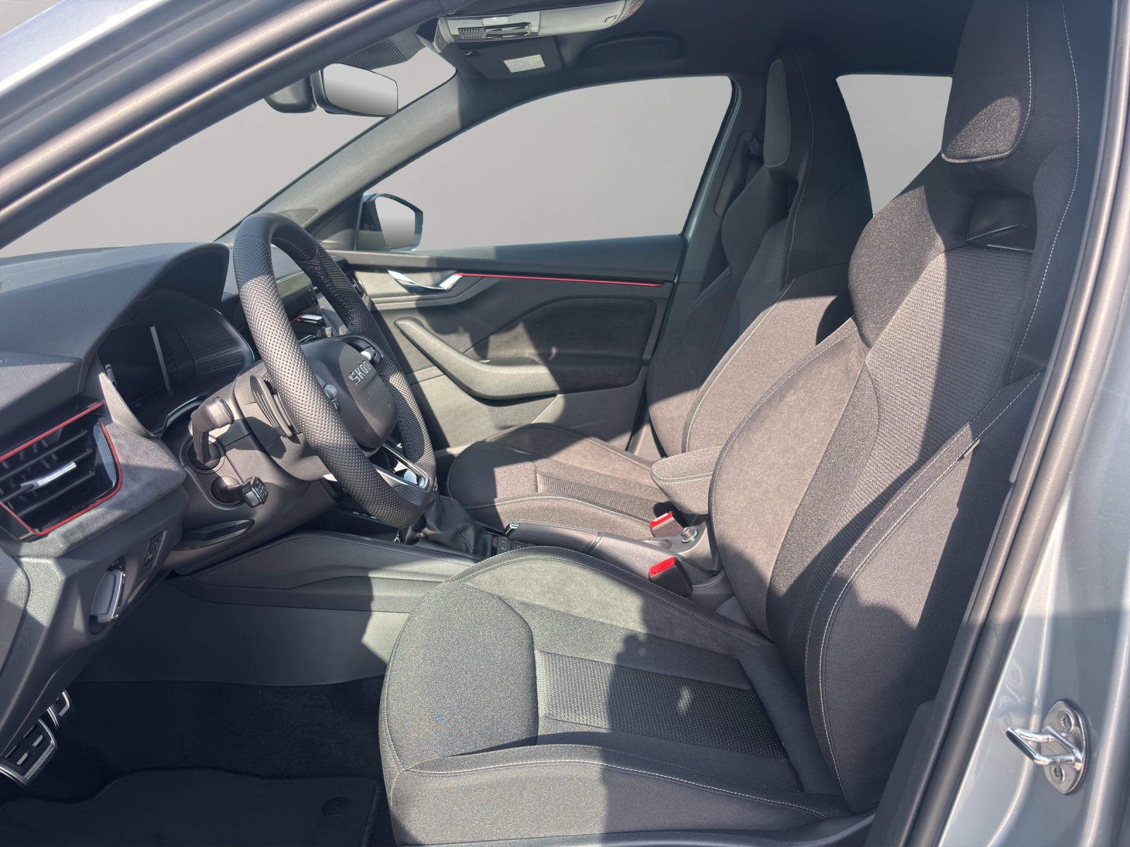 SKODA Scala 1.5 TSI Dynamic DSG-image-8