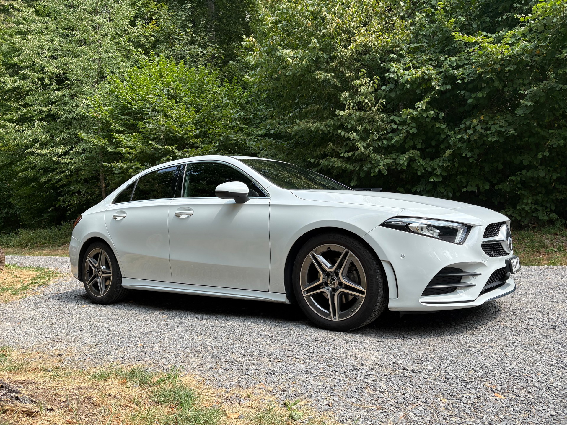 MERCEDES-BENZ A 180 AMG Line-image-0