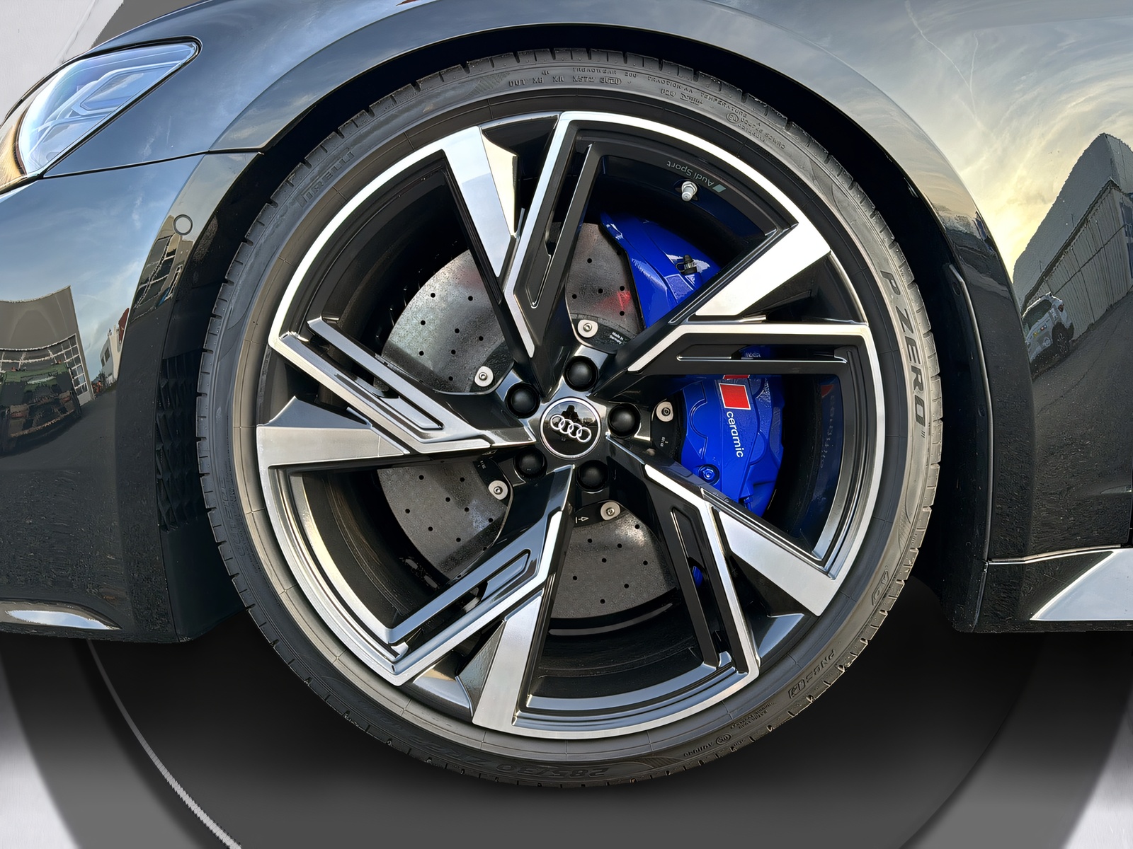 AUDI RS6 Avant 4.0 TFSI V8 quattro-image-15