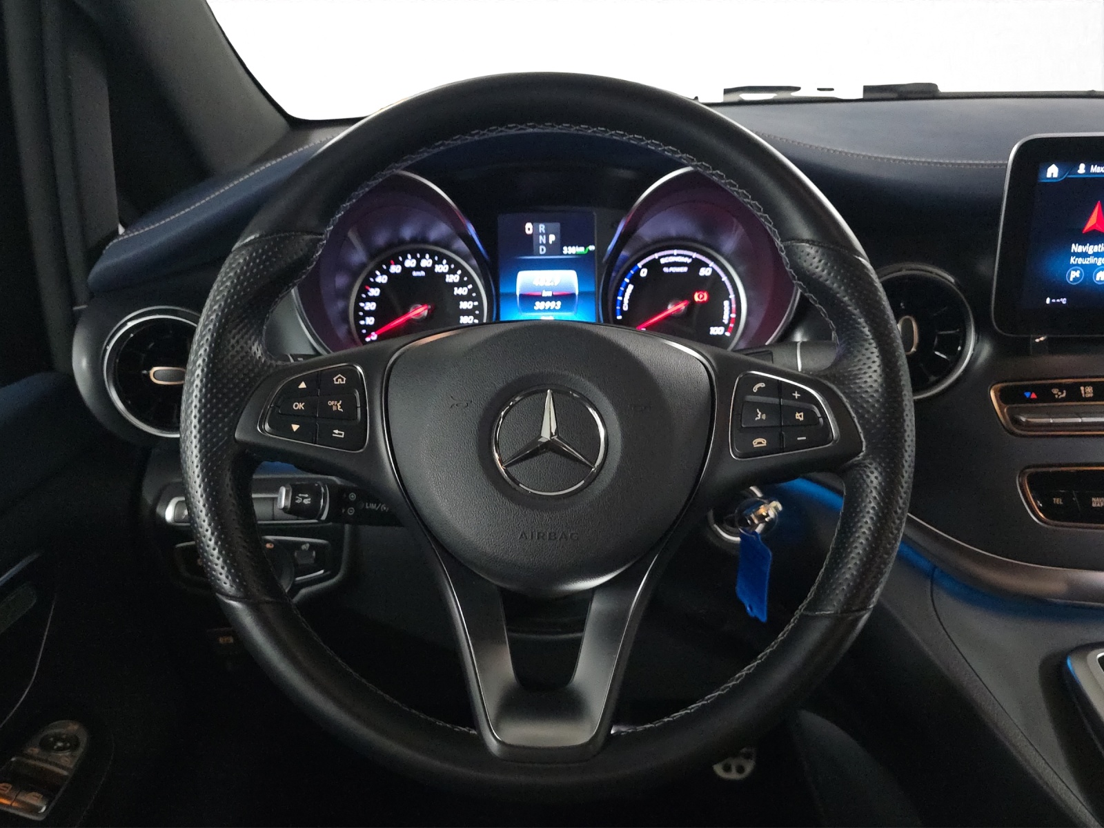 MERCEDES-BENZ EQV 300 Lang-image-12