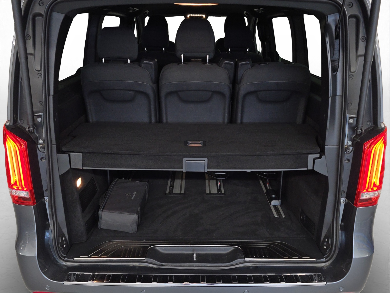 MERCEDES-BENZ EQV 300 Lang-image-8