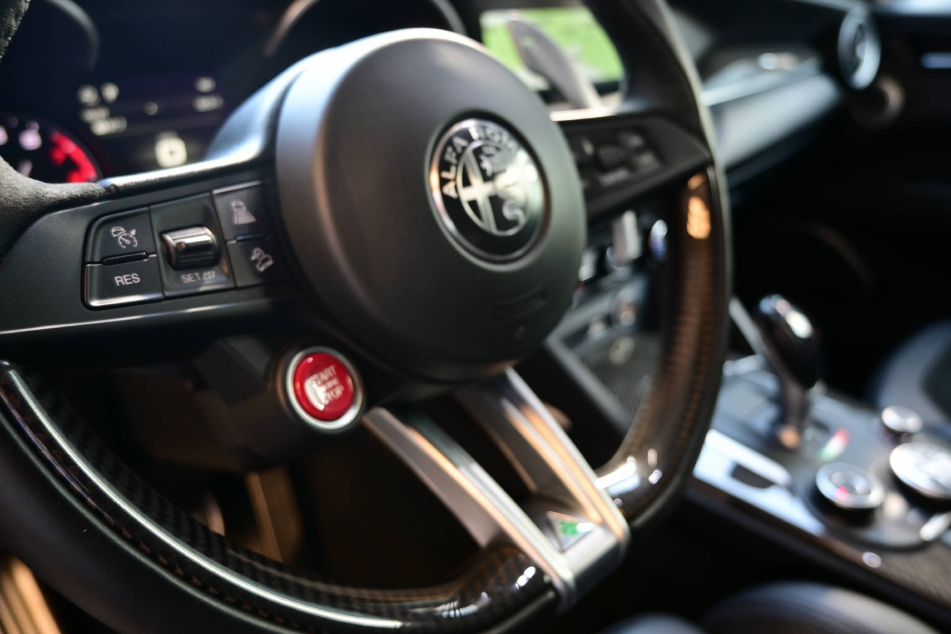 ALFA ROMEO Stelvio 2.9 V6 Biturbo Q4 Quadrifoglio *Montecarlo Blau*-image-12
