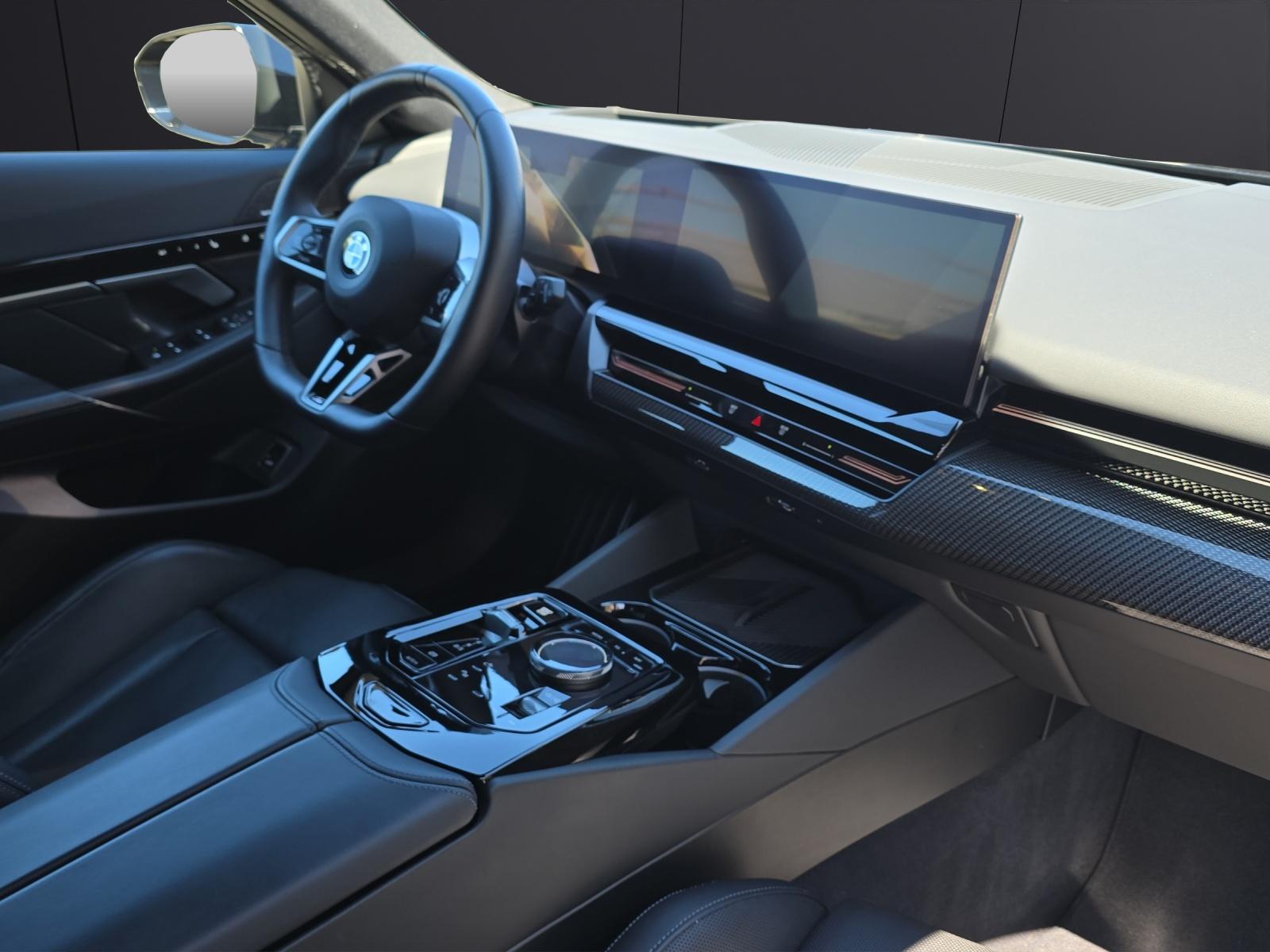 BMW 540d xDrive Touring-image-10