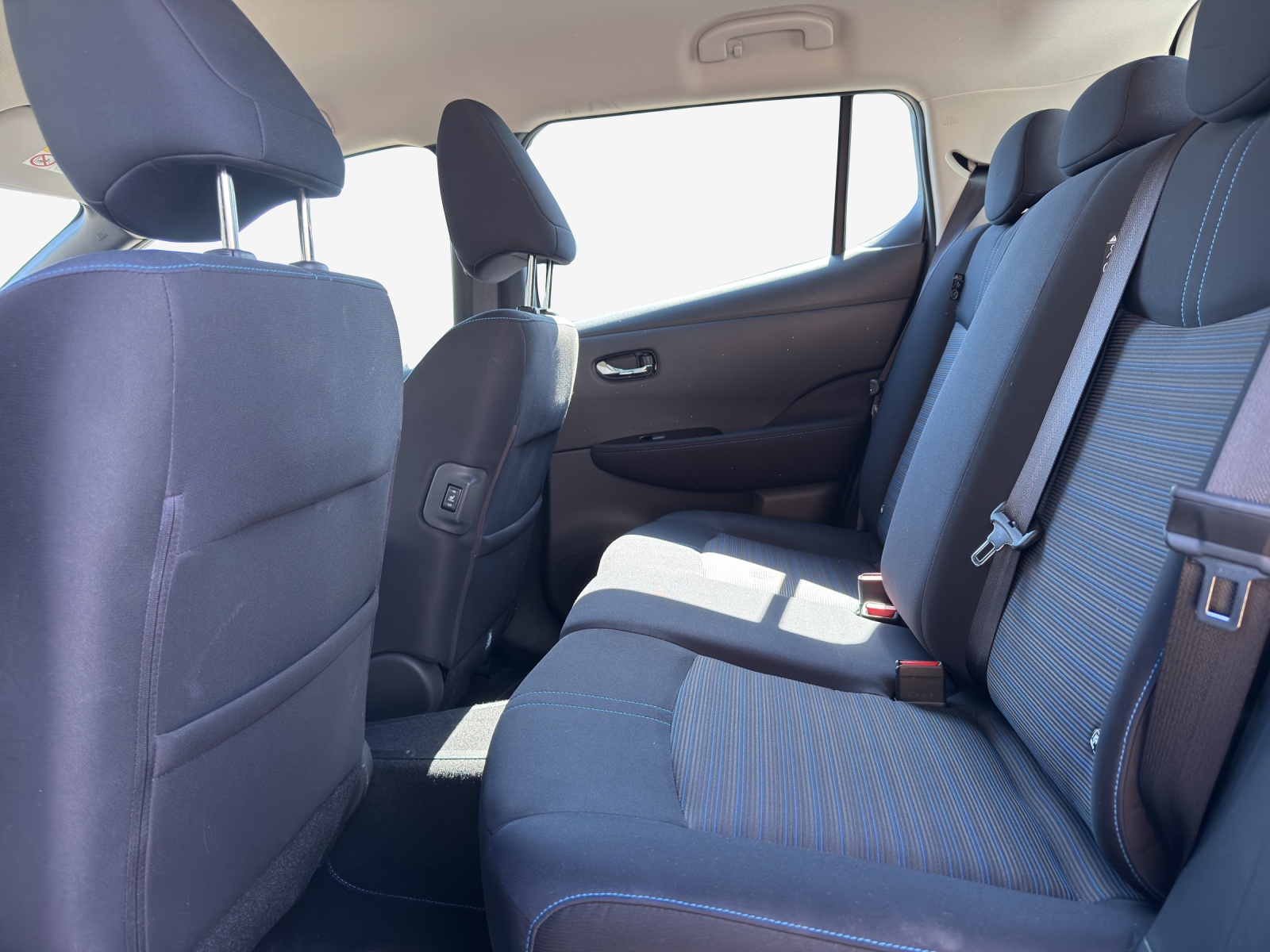 NISSAN Leaf Acenta (incl. batt)-image-11