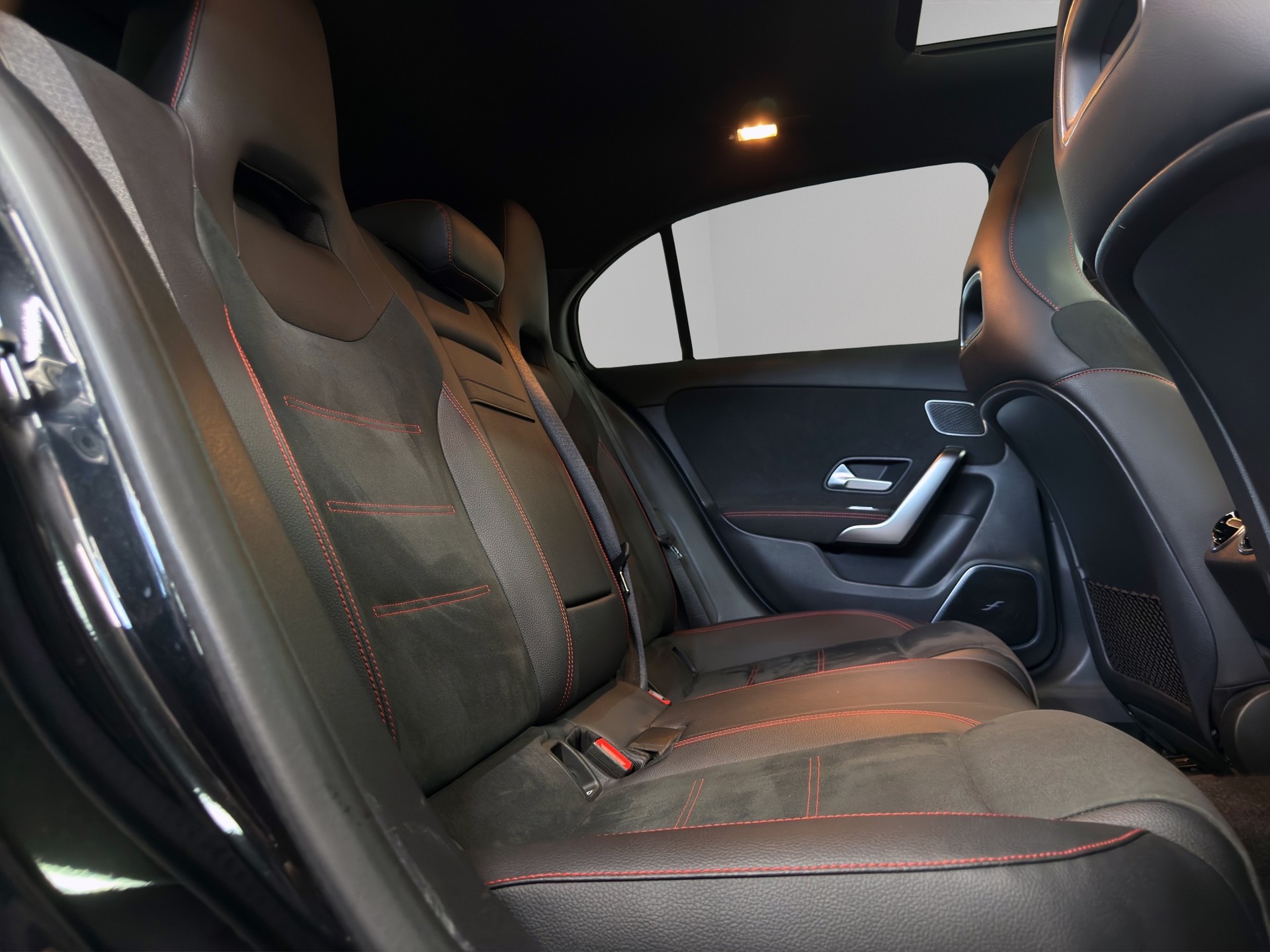 MERCEDES-BENZ A 250 4Matic Style 7G-DCT-image-26