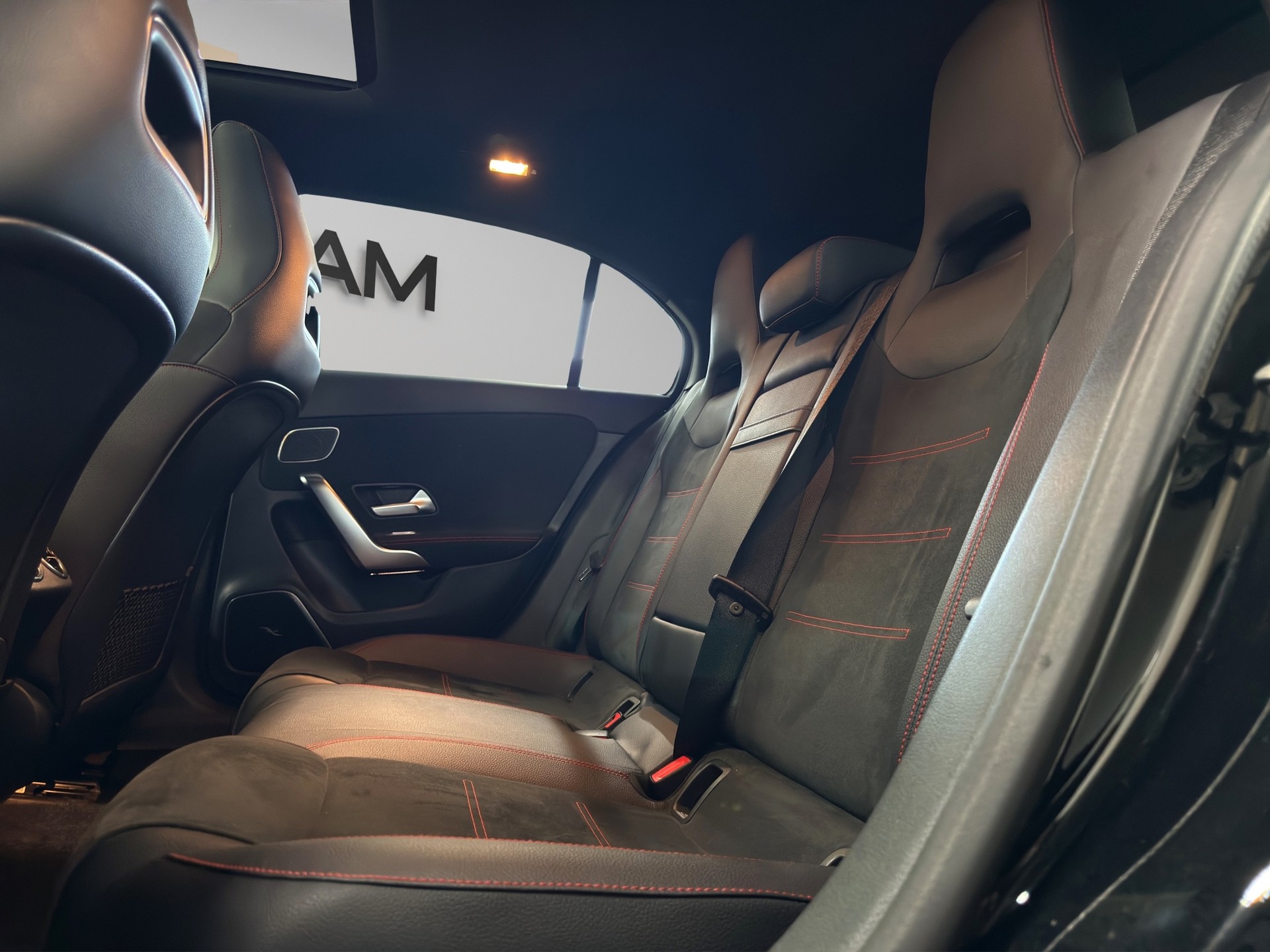 MERCEDES-BENZ A 250 4Matic Style 7G-DCT-image-25