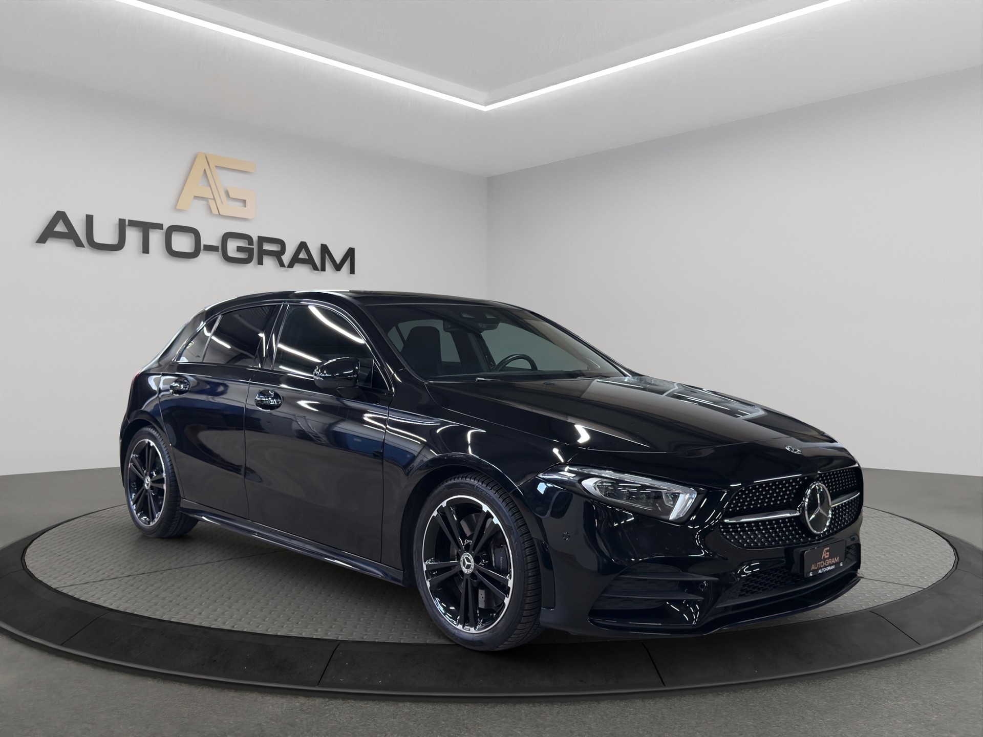 MERCEDES-BENZ A 250 4Matic Style 7G-DCT-image-6
