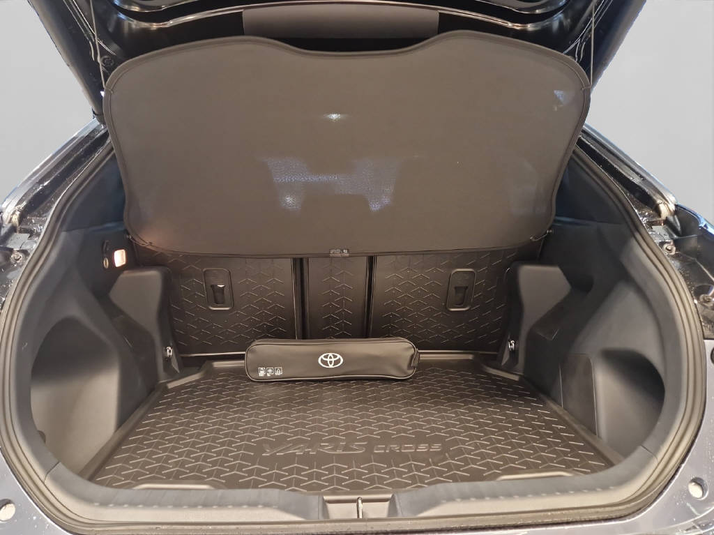 TOYOTA Yaris Cross 1.5 VVT-i HSD Prem 48451/000-image-16