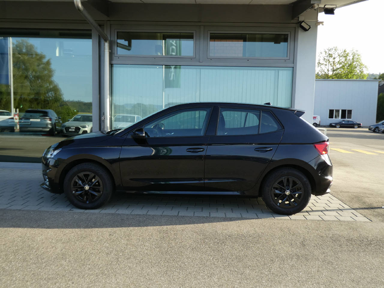 SKODA Fabia 1.0 TSI Ambition-image-7