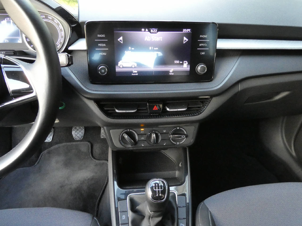 SKODA Fabia 1.0 TSI Ambition-image-12