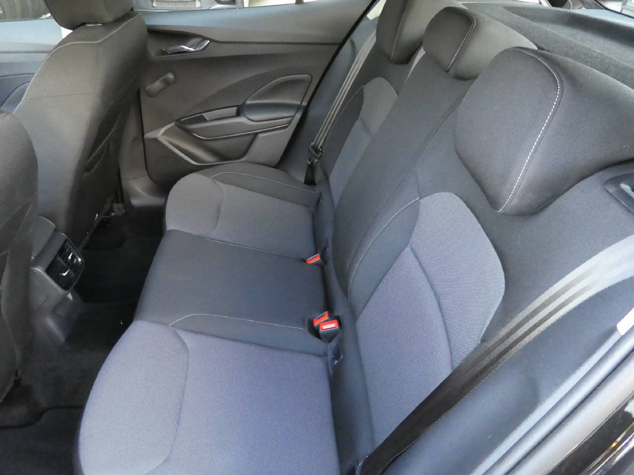 SKODA Fabia 1.0 TSI Ambition-image-10