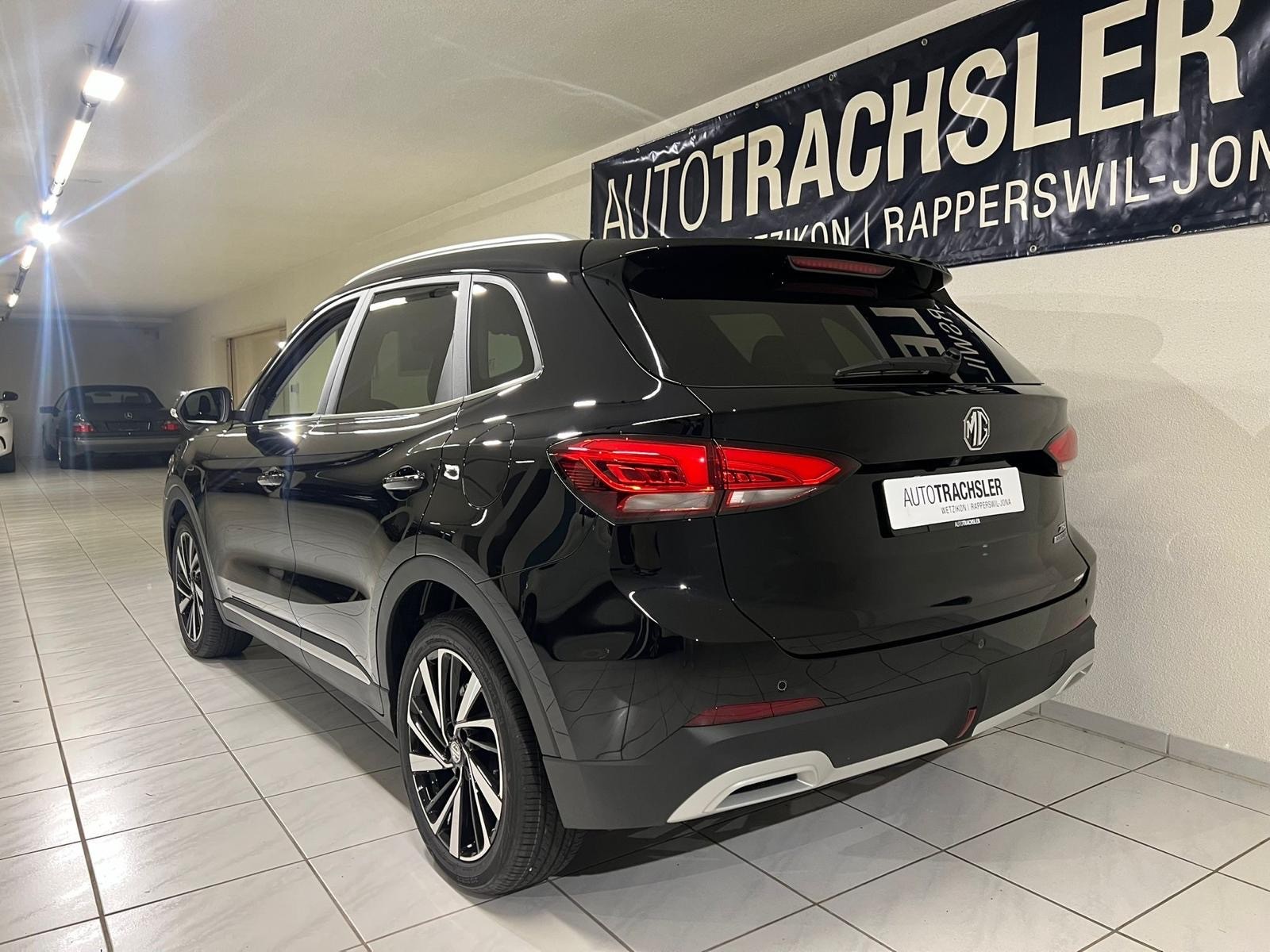 MG ZS 1.5 HEV Luxury-image-3