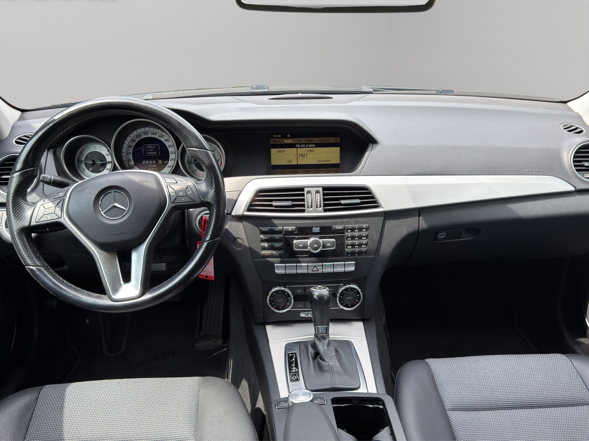 MERCEDES-BENZ C 250 CDI Avantgarde 4Matic 7G-Tronic-image-17