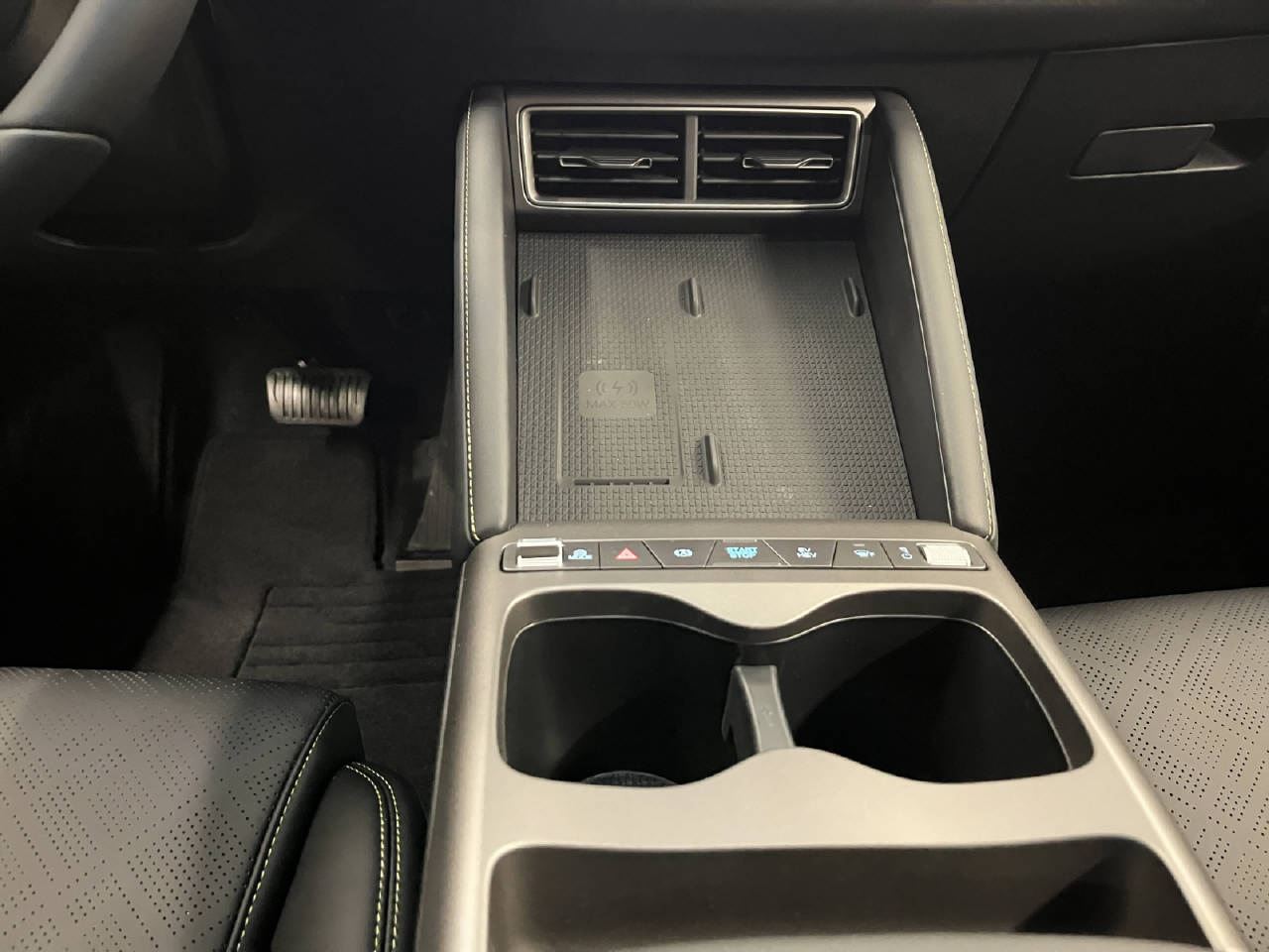 BYD Atto 2 DM-i Boost-image-11