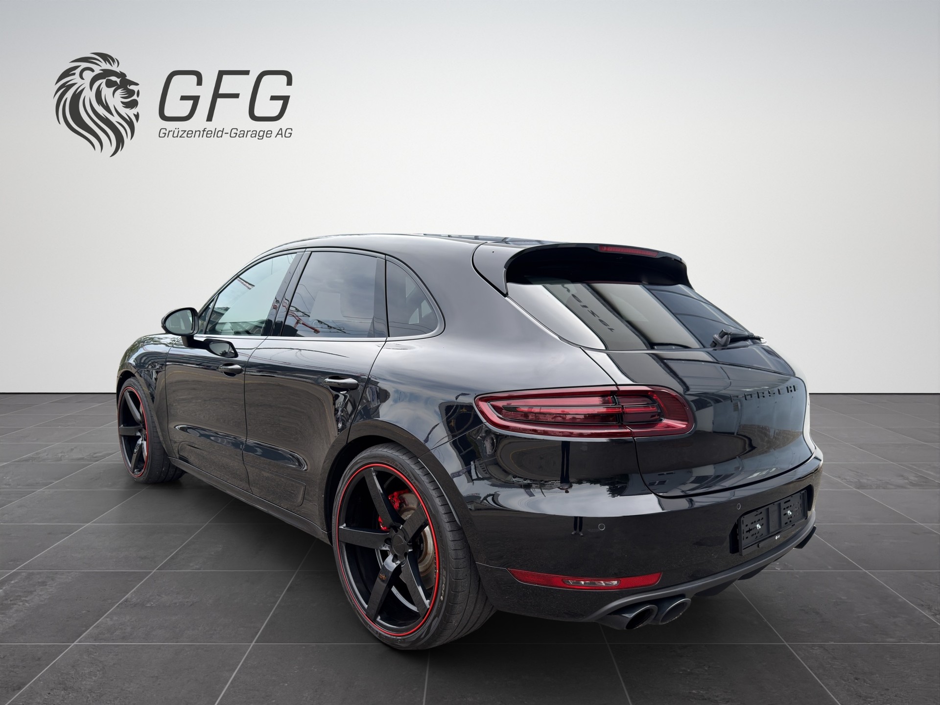 PORSCHE Macan 3.6 V6 Turbo-image-3