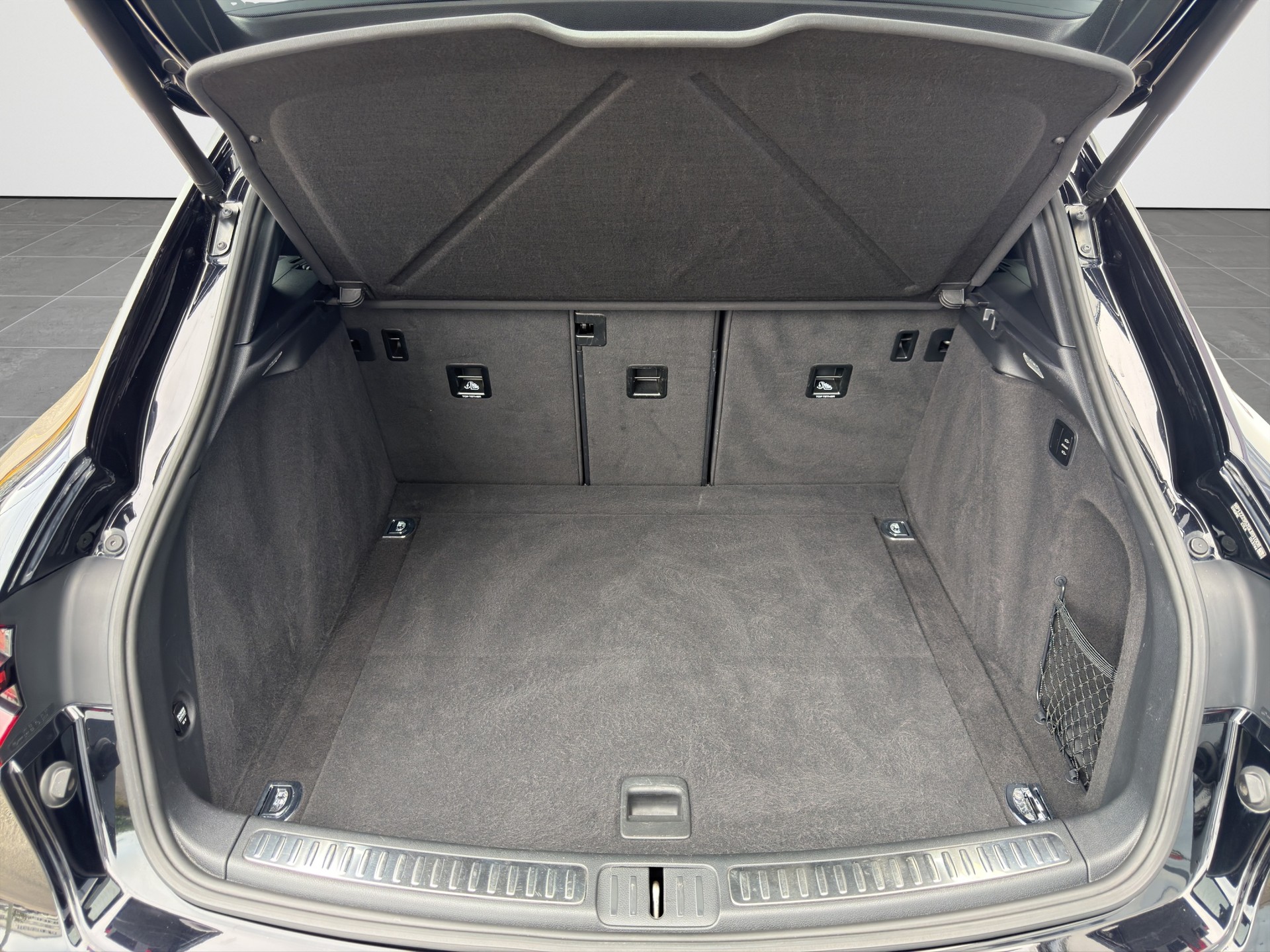 PORSCHE Macan 3.6 V6 Turbo-image-11