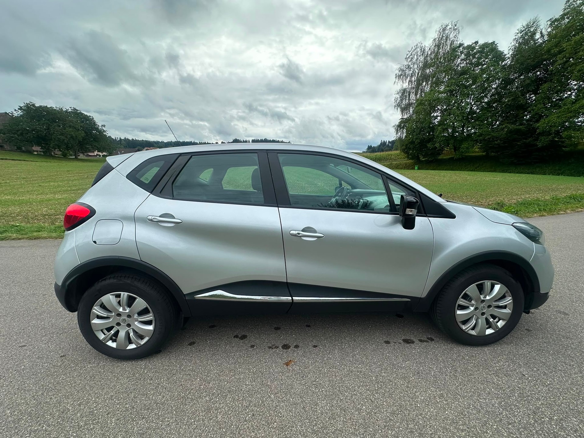 RENAULT Captur 1.2 T Helly Hansen EDC-image-7