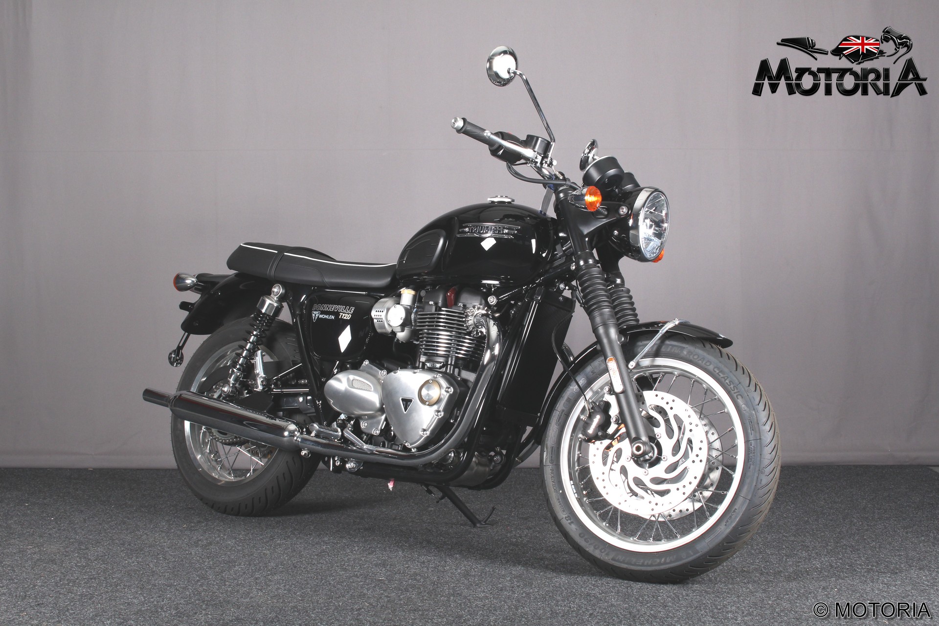 TRIUMPH Bonneville T120 (MY25)