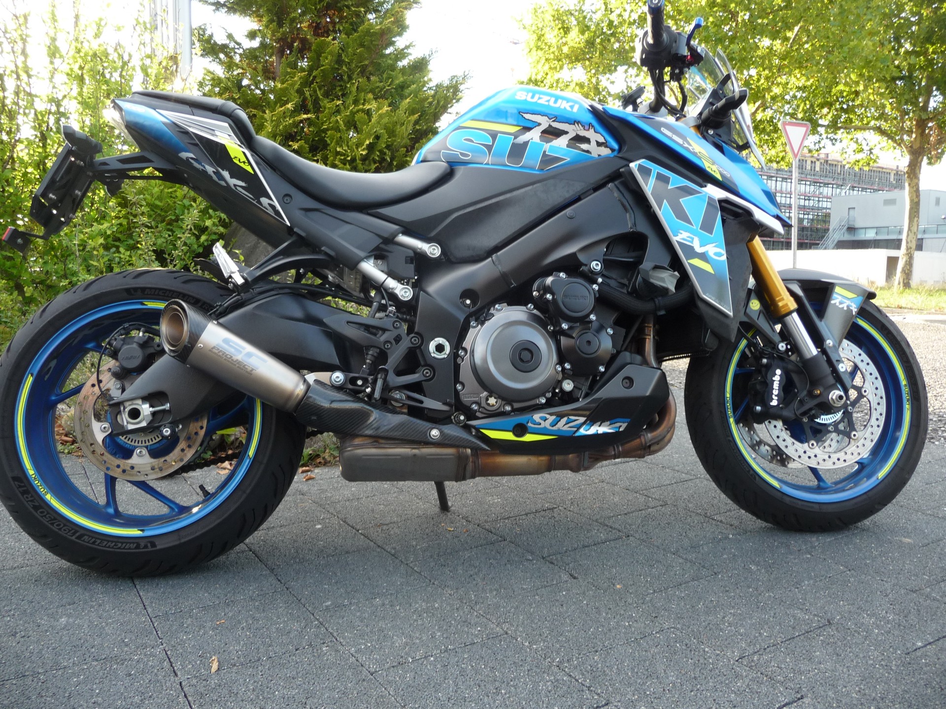 SUZUKI GSX-S 1000 EVO